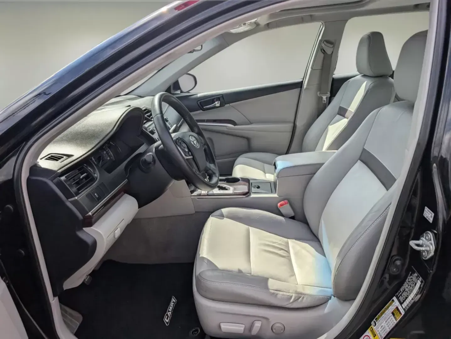 2012 Toyota Camry XLE (4T4BF1FK1CR) with an Gas I4 2.5L/152 engine, 6-Speed Automatic w/Manual Shift transmission, located at 3959 U.S. 80 W, Phenix City, AL, 36870, (334) 297-4885, 32.469296, -85.135185 - **Drive Home Your Dream: 2012 Toyota Camry XLE in Phenix City, AL**<br /> <br /> Are you looking for a reliable sedan that effortlessly combines comfort, style, and technology? Look no further than this 2012 Toyota Camry XLE, perfect for daily commutes, family outings, or weekend adventures. With it - Photo#10