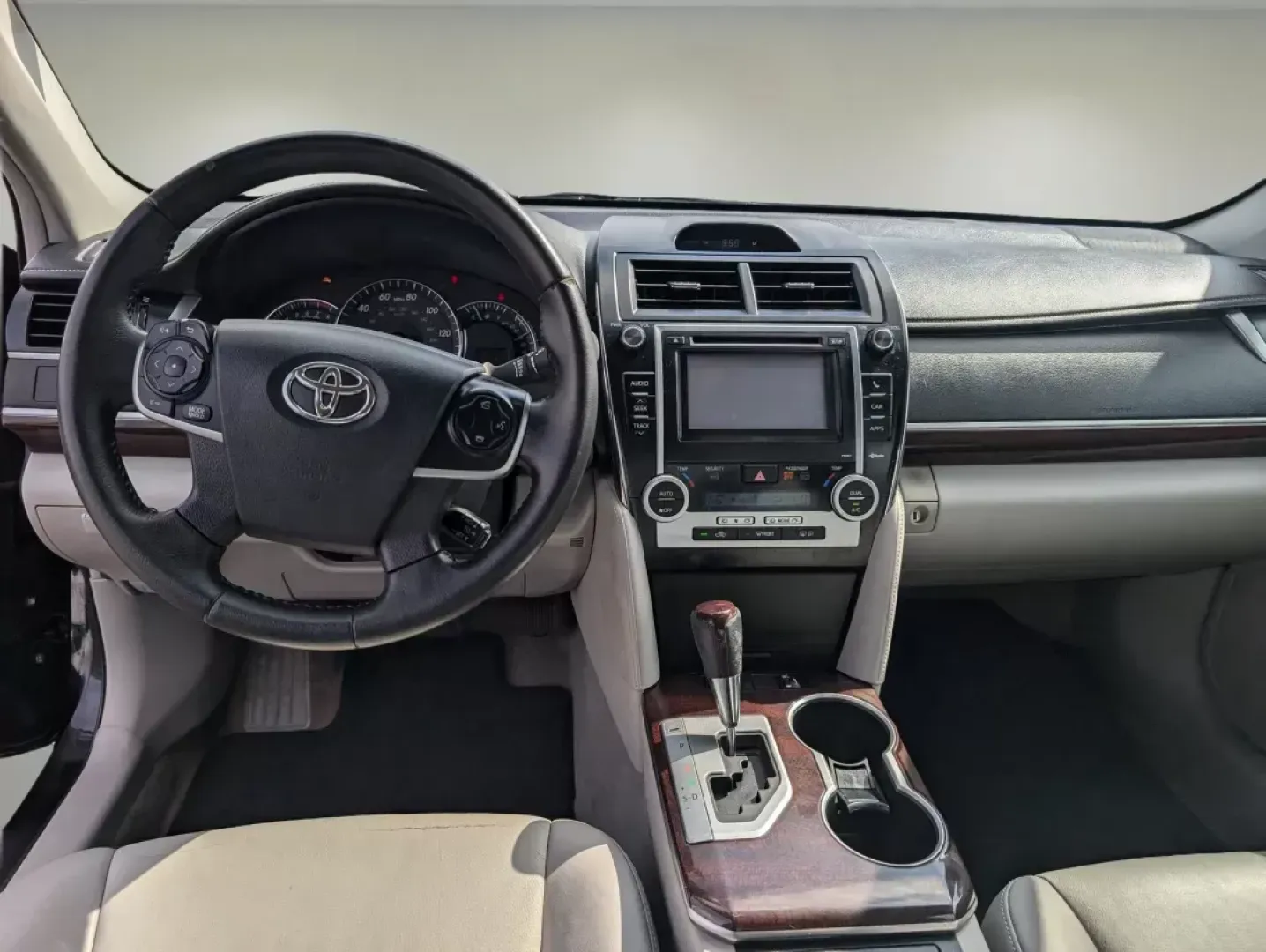2012 Toyota Camry XLE (4T4BF1FK1CR) with an Gas I4 2.5L/152 engine, 6-Speed Automatic w/Manual Shift transmission, located at 3959 U.S. 80 W, Phenix City, AL, 36870, (334) 297-4885, 32.469296, -85.135185 - **Drive Home Your Dream: 2012 Toyota Camry XLE in Phenix City, AL**<br /> <br /> Are you looking for a reliable sedan that effortlessly combines comfort, style, and technology? Look no further than this 2012 Toyota Camry XLE, perfect for daily commutes, family outings, or weekend adventures. With it - Photo#12