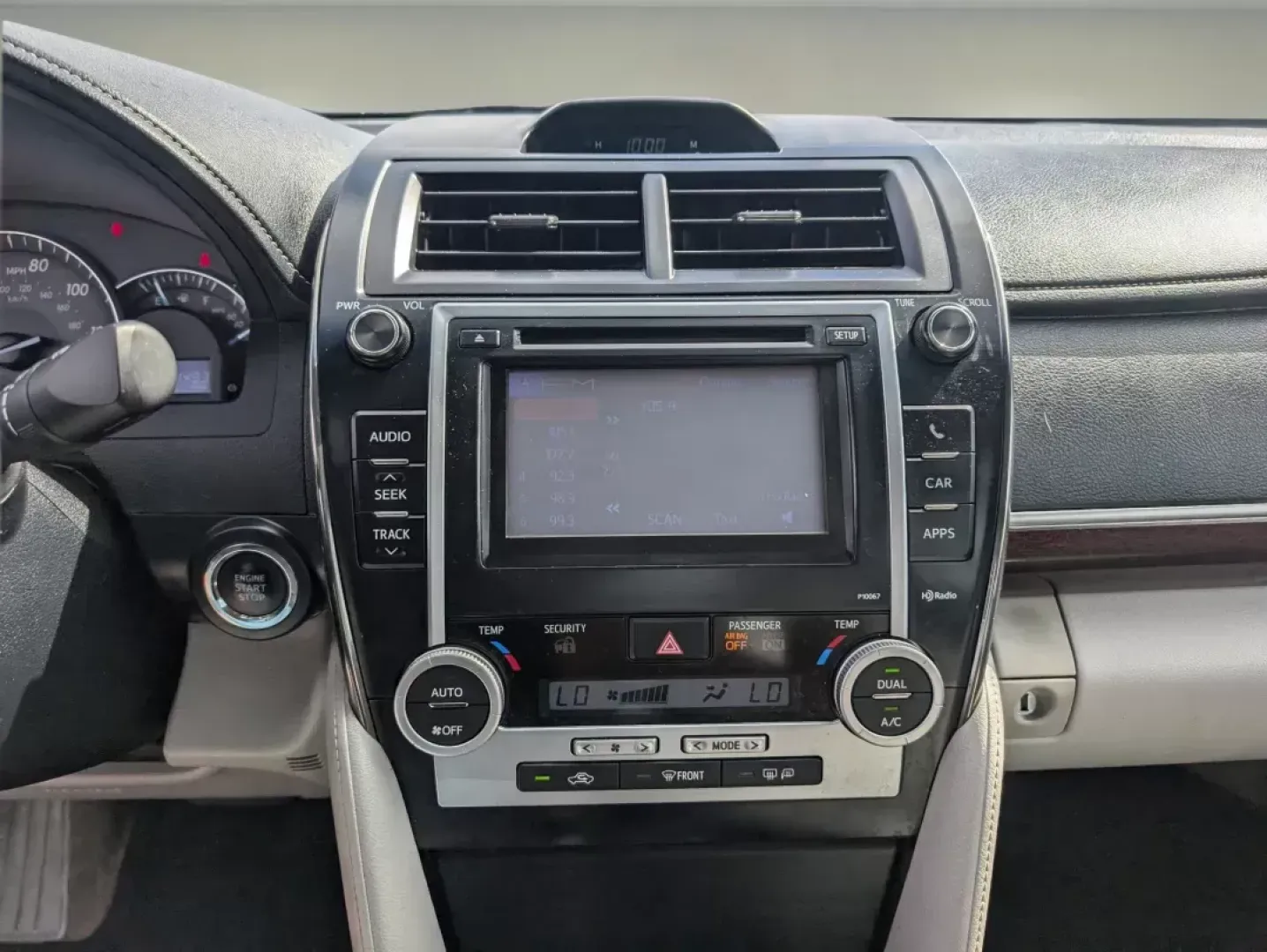 2012 Toyota Camry XLE (4T4BF1FK1CR) with an Gas I4 2.5L/152 engine, 6-Speed Automatic w/Manual Shift transmission, located at 3959 U.S. 80 W, Phenix City, AL, 36870, (334) 297-4885, 32.469296, -85.135185 - **Drive Home Your Dream: 2012 Toyota Camry XLE in Phenix City, AL**<br /> <br /> Are you looking for a reliable sedan that effortlessly combines comfort, style, and technology? Look no further than this 2012 Toyota Camry XLE, perfect for daily commutes, family outings, or weekend adventures. With it - Photo#14