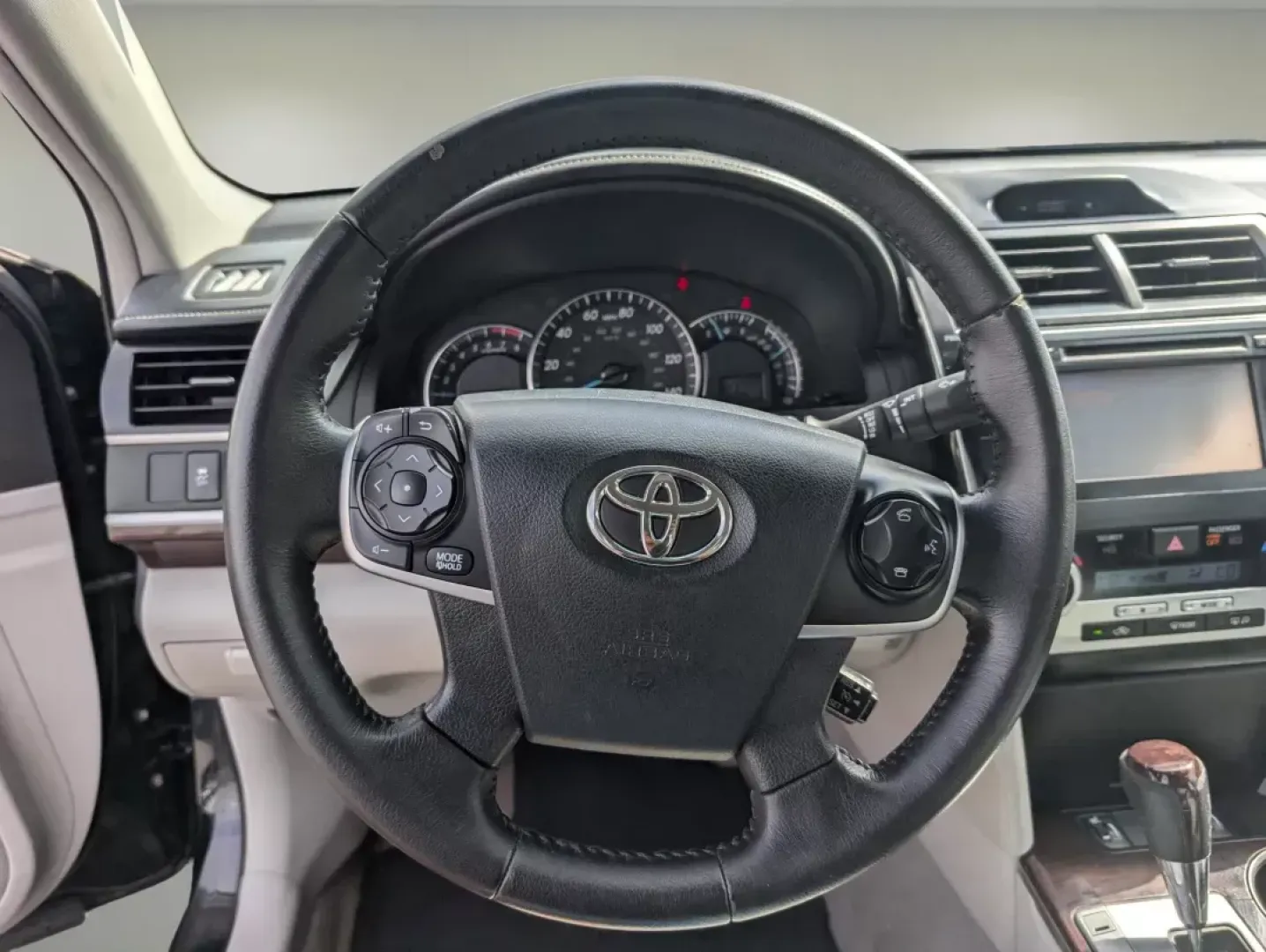 2012 Toyota Camry XLE (4T4BF1FK1CR) with an Gas I4 2.5L/152 engine, 6-Speed Automatic w/Manual Shift transmission, located at 3959 U.S. 80 W, Phenix City, AL, 36870, (334) 297-4885, 32.469296, -85.135185 - **Drive Home Your Dream: 2012 Toyota Camry XLE in Phenix City, AL**<br /> <br /> Are you looking for a reliable sedan that effortlessly combines comfort, style, and technology? Look no further than this 2012 Toyota Camry XLE, perfect for daily commutes, family outings, or weekend adventures. With it - Photo#15