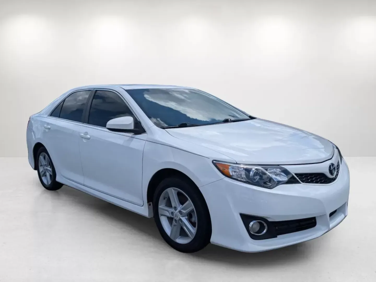 2012 Toyota Camry SE (4T1BF1FKXCU) with an Other engine, located at 5115 14th Ave., Columbus, GA, 31904, (706) 323-0345, 32.511494, -84.971046 - **Experience Comfort and Reliability with This 2012 Toyota Camry SE Perfect for Your Daily Commute or Family Outings!**<br /> <br /> Are you in search of a dependable sedan that combines style, comfort, and affordability? Look no further than this 2012 Toyota Camry SE, available now at Gils Auto in - Photo#2