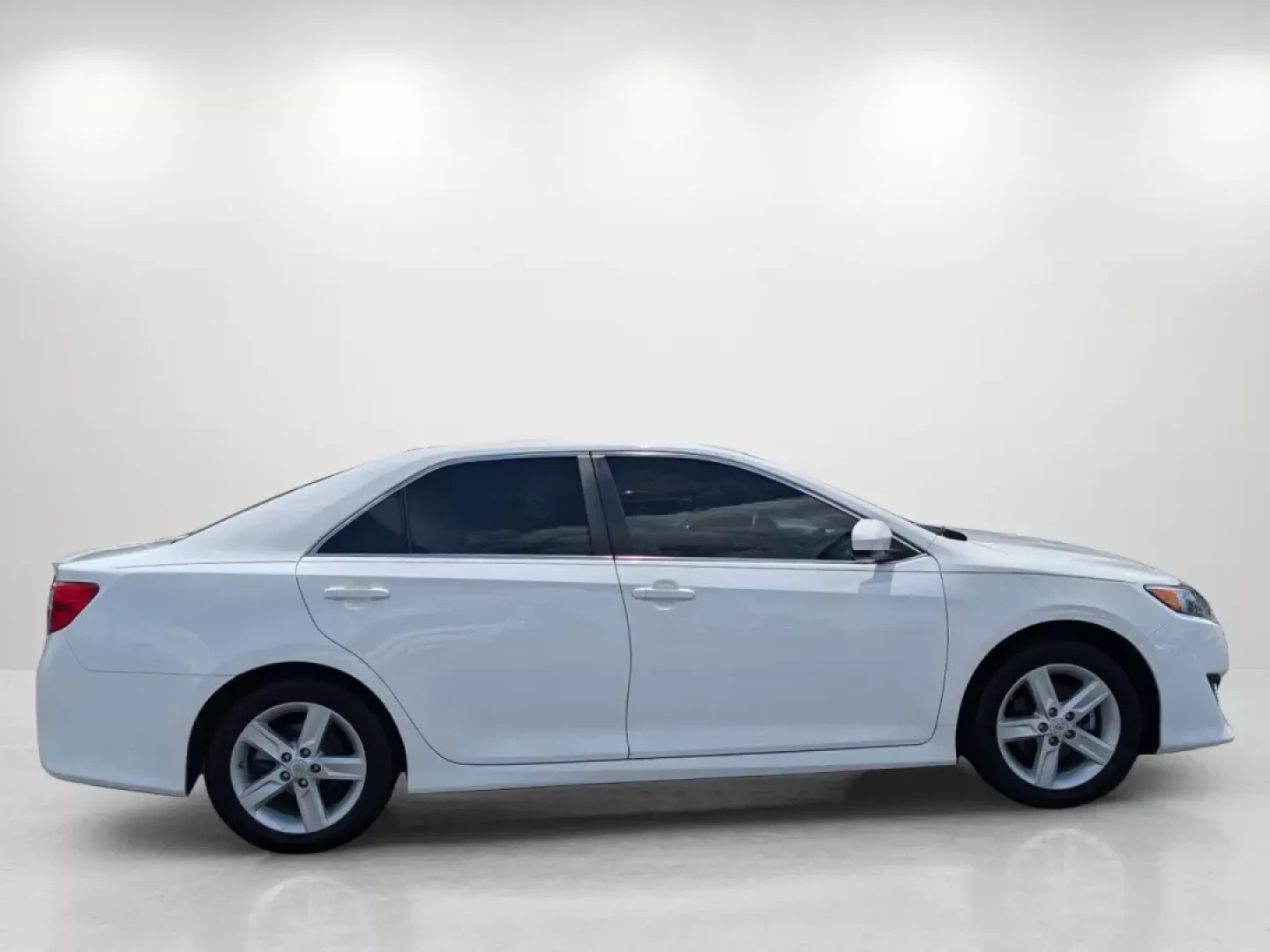 2012 Toyota Camry SE (4T1BF1FKXCU) with an Other engine, located at 5115 14th Ave., Columbus, GA, 31904, (706) 323-0345, 32.511494, -84.971046 - **Experience Comfort and Reliability with This 2012 Toyota Camry SE Perfect for Your Daily Commute or Family Outings!**<br /> <br /> Are you in search of a dependable sedan that combines style, comfort, and affordability? Look no further than this 2012 Toyota Camry SE, available now at Gils Auto in - Photo#3