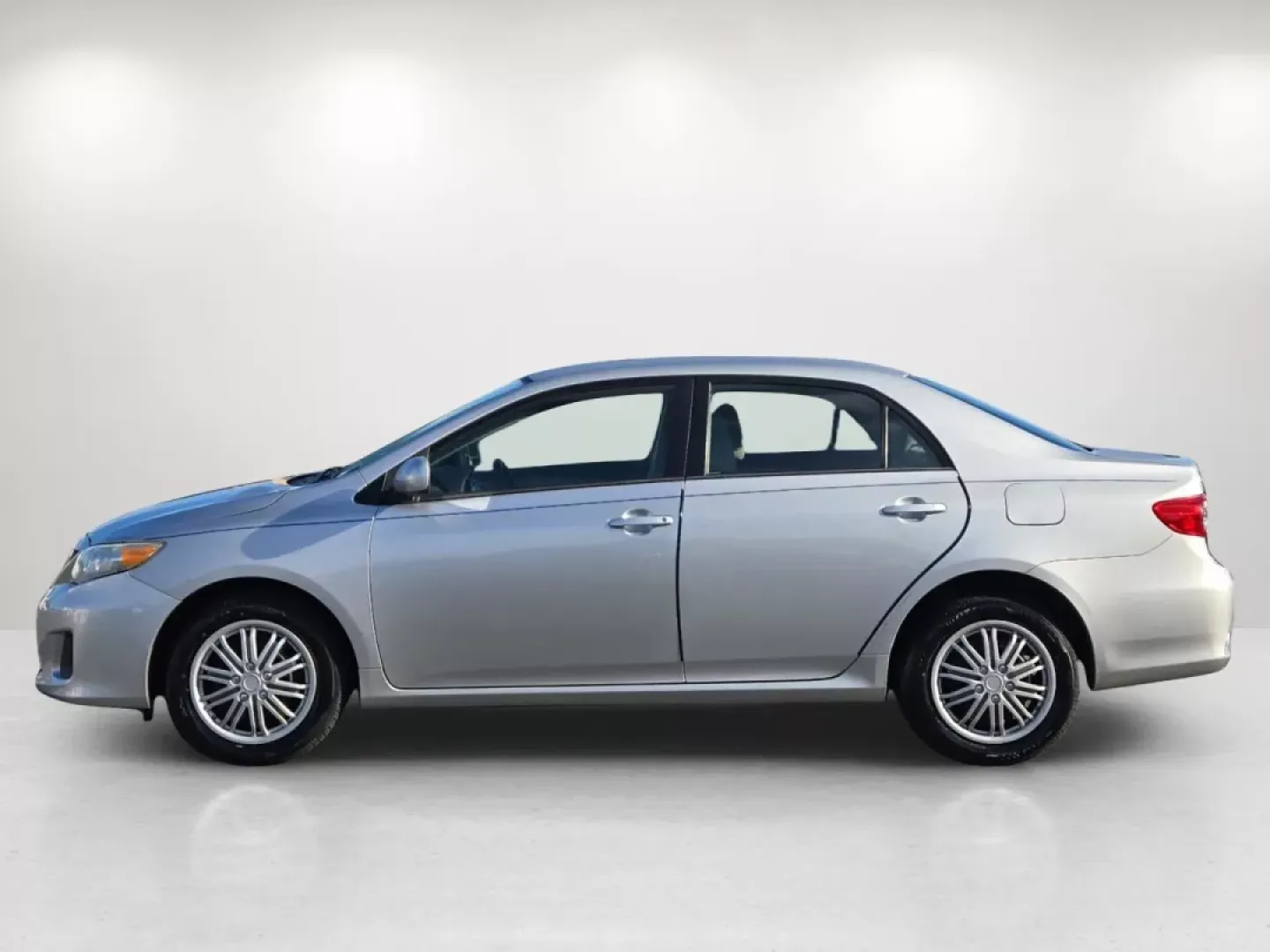 2012 Toyota Corolla LE (2T1BU4EE1CC) with an Other engine, located at 1430 Gateway Drive, Opelika, AL, 36801, (334) 239-0944, 32.637871, -85.409790 - **Discover Your Ideal Commuter Companion: 2012 Toyota Corolla at Gils Auto Phenix City, AL**<br /> <br /> Are you searching for a reliable vehicle that can effortlessly handle your daily commute or weekend adventures? Look no further than this **2012 Toyota Corolla**, available now at **Gils Auto** - Photo#8