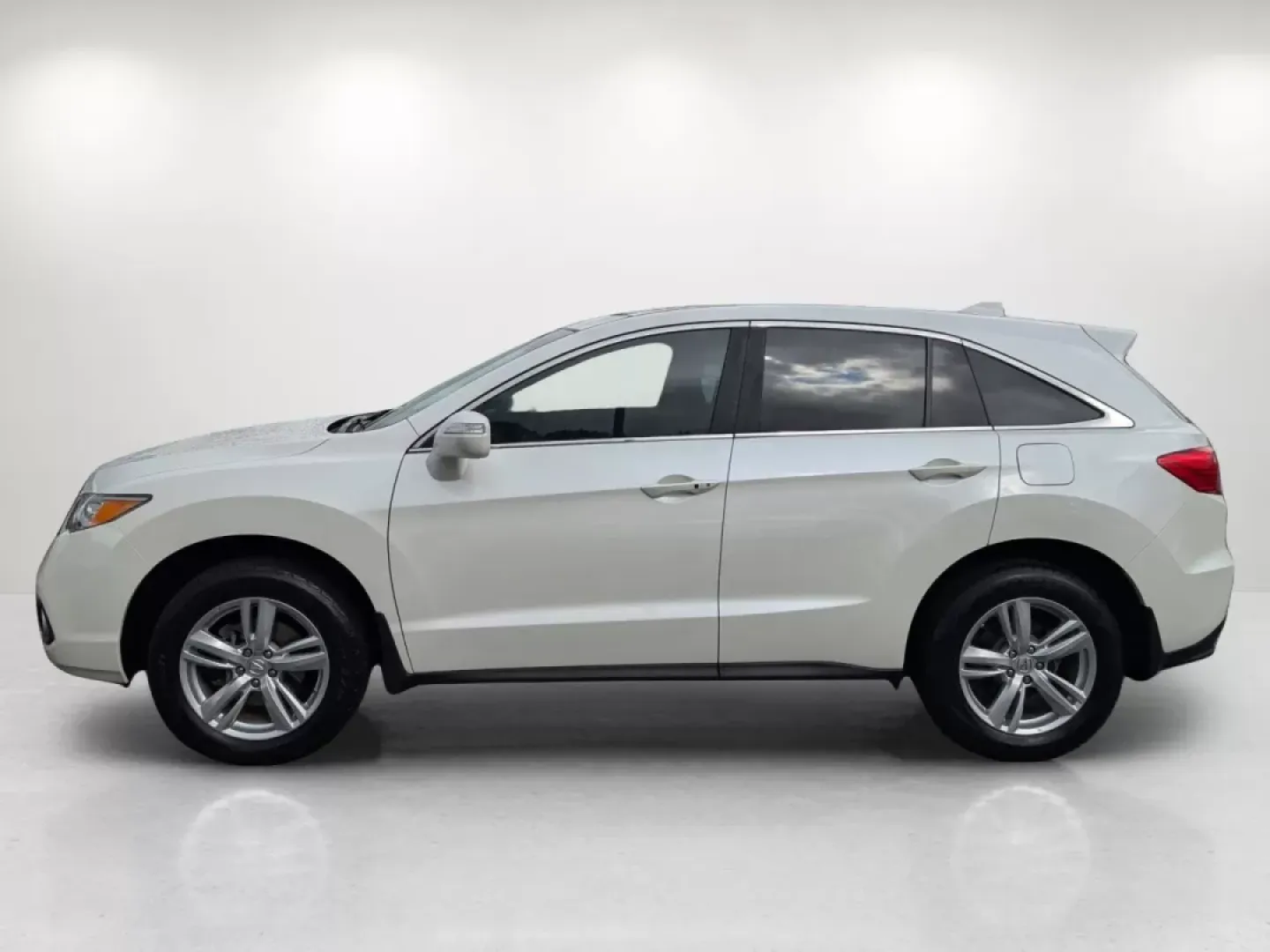 2013 Acura RDX Tech Pkg (5J8TB3H54DL) with an Other engine, located at 3959 U.S. 80 W, Phenix City, AL, 36870, (334) 297-4885, 32.469296, -85.135185 - **Unlock Your Next Adventure with the 2013 Acura RDX at Gils Auto in Phenix City, AL!**<br /> <br /> Are you ready to elevate your driving experience? The 2013 Acura RDX is not just a vehicle; it's your ticket to adventure, comfort, and reliability. Whether you're a growing family, a daily commuter, - Photo#7