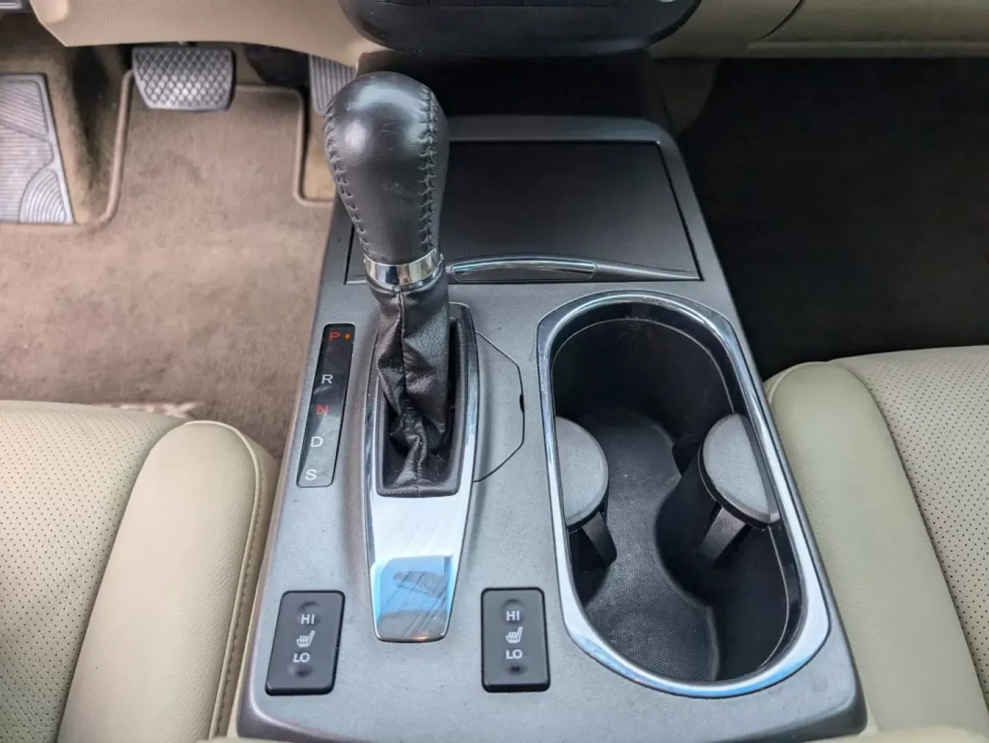 2013 Acura RDX Tech Pkg (5J8TB3H54DL) with an Other engine, located at 3959 U.S. 80 W, Phenix City, AL, 36870, (334) 297-4885, 32.469296, -85.135185 - **Unlock Your Next Adventure with the 2013 Acura RDX at Gils Auto in Phenix City, AL!**<br /> <br /> Are you ready to elevate your driving experience? The 2013 Acura RDX is not just a vehicle; it's your ticket to adventure, comfort, and reliability. Whether you're a growing family, a daily commuter, - Photo#13