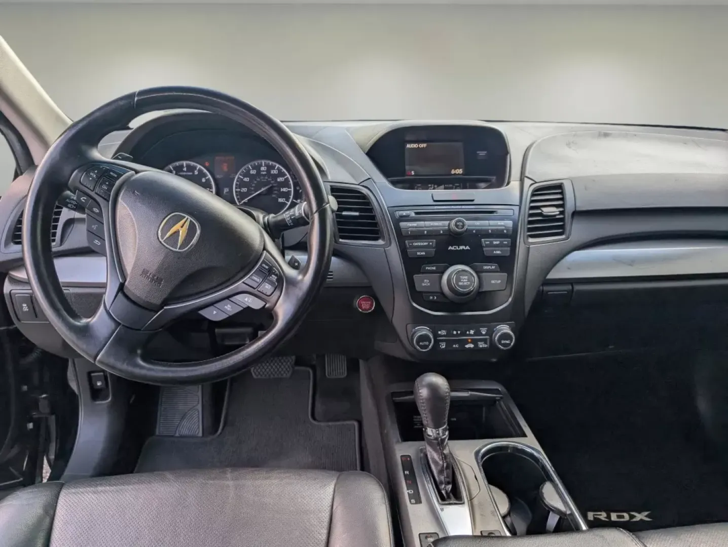 2013 Acura RDX (5J8TB3H36DL) with an Other engine, located at 3959 U.S. 80 W, Phenix City, AL, 36870, (334) 297-4885, 32.469296, -85.135185 - Experience the perfect blend of style, comfort, and practicality with this 2013 Acura RDX, now available at Gils Auto in Phenix City, AL. Whether you're looking for a reliable vehicle for your daily commutes, a family-friendly crossover, or a stylish ride for weekend adventures, this Acura fits the - Photo#12