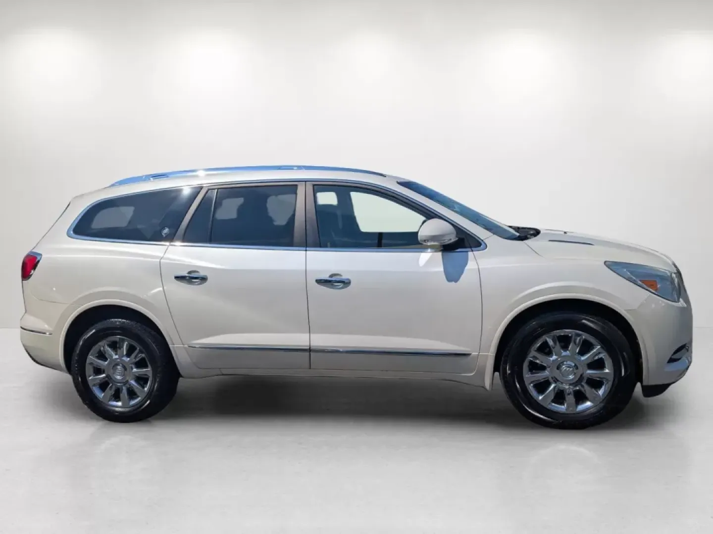 2013 /Choccachino Buick Enclave Leather (5GAKRCKD9DJ) with an Other engine, located at 5115 14th Ave., Columbus, GA, 31904, (706) 323-0345, 32.511494, -84.971046 - Discover your next adventure in this stunning 2013 Buick Enclave, a perfect blend of luxury and practicality designed for families and weekend explorers alike. With its spacious interior and top-notch safety features, this SUV is an ideal choice for those who love the open road, whether you're takin - Photo#3