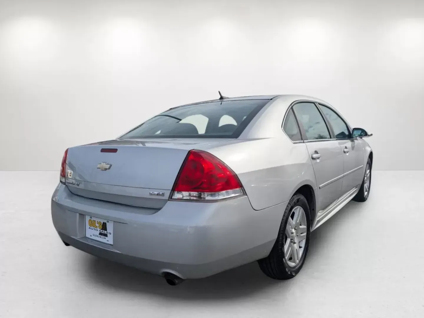 2013 /Ebony Chevrolet Impala LT (2G1WG5E31D1) with an Other engine, located at 3959 U.S. 80 W, Phenix City, AL, 36870, (334) 297-4885, 32.469296, -85.135185 - **Drive Your Future with Confidence in the 2013 Chevrolet Impala LT at Gils Auto!** <br /> <br /> Are you ready to elevate your daily commute or embark on weekend adventures with friends and family? Look no further than the 2013 Chevrolet Impala LT, a versatile sedan that effortlessly blends comfort - Photo#4