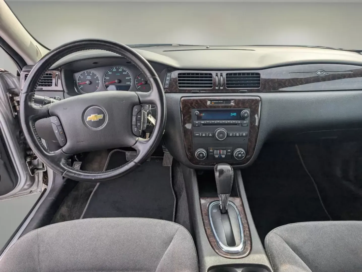 2013 /Ebony Chevrolet Impala LT (2G1WG5E31D1) with an Other engine, located at 3959 U.S. 80 W, Phenix City, AL, 36870, (334) 297-4885, 32.469296, -85.135185 - **Drive Your Future with Confidence in the 2013 Chevrolet Impala LT at Gils Auto!** <br /> <br /> Are you ready to elevate your daily commute or embark on weekend adventures with friends and family? Look no further than the 2013 Chevrolet Impala LT, a versatile sedan that effortlessly blends comfort - Photo#10