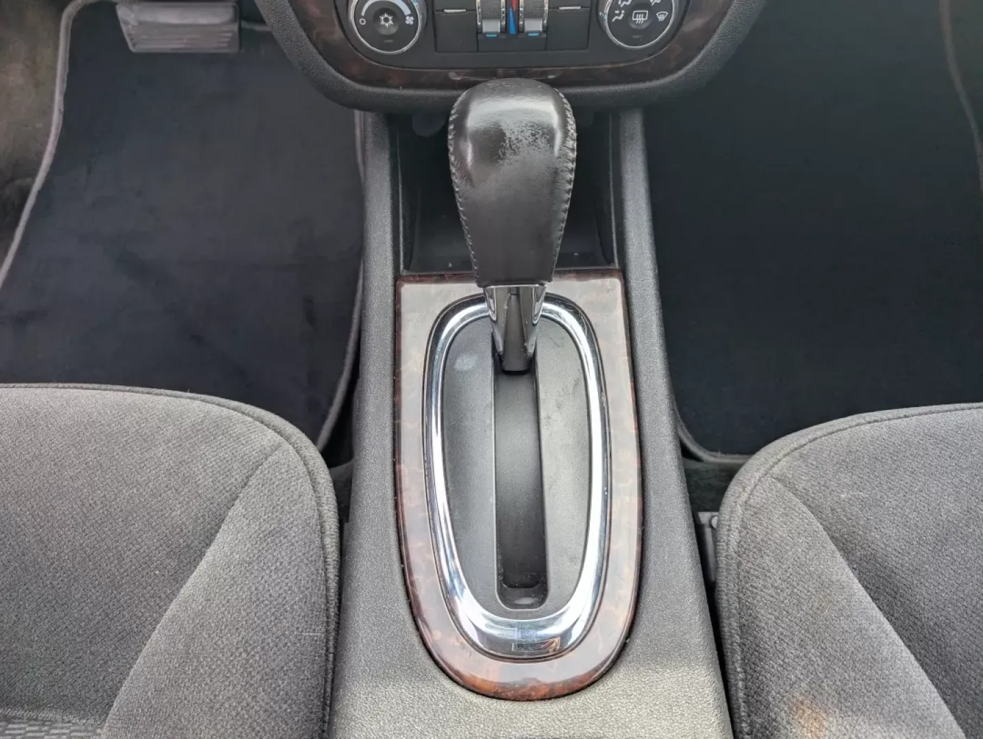 2013 /Ebony Chevrolet Impala LT (2G1WG5E31D1) with an Other engine, located at 3959 U.S. 80 W, Phenix City, AL, 36870, (334) 297-4885, 32.469296, -85.135185 - **Drive Your Future with Confidence in the 2013 Chevrolet Impala LT at Gils Auto!** <br /> <br /> Are you ready to elevate your daily commute or embark on weekend adventures with friends and family? Look no further than the 2013 Chevrolet Impala LT, a versatile sedan that effortlessly blends comfort - Photo#12