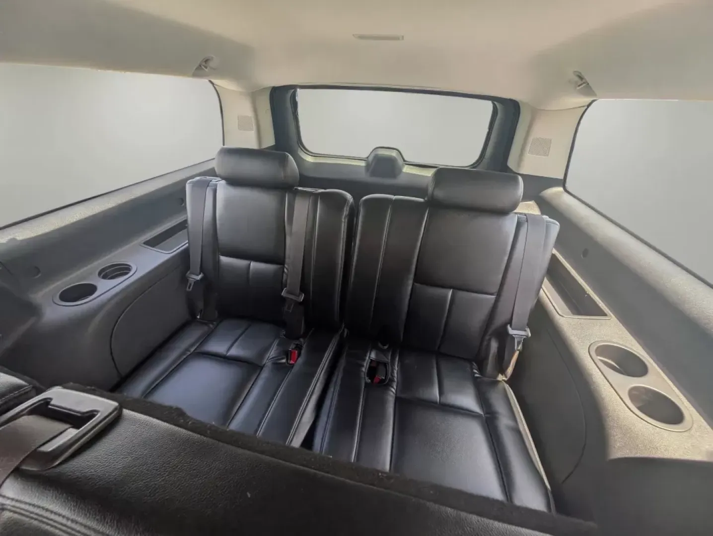 2013 /Ebony Chevrolet Suburban LS (1GNSCHE00DR) with an Other engine, located at 5115 14th Ave., Columbus, GA, 31904, (706) 323-0345, 32.511494, -84.971046 - ### Experience Adventure with the 2013 Chevrolet Suburban at Gils Auto Phenix City<br /> <br /> Are you ready to elevate your family adventures or daily commutes? The 2013 Chevrolet Suburban is your ticket to a life filled with excitement, comfort, and unparalleled capability. Whether you're transp - Photo#11