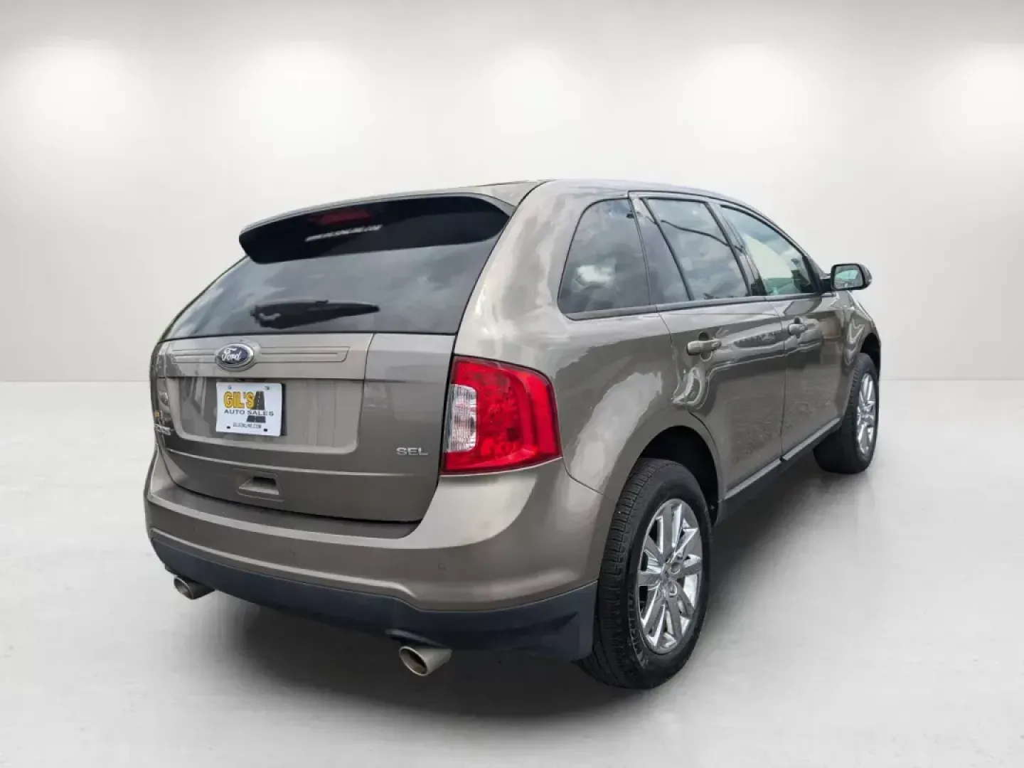 2013 Ford Edge SEL (2FMDK3JC3DB) with an Gas V6 3.5L/213 engine, 6-Speed Automatic w/manual shift transmission, located at 1430 Gateway Drive, Opelika, AL, 36801, (334) 239-0944, 32.637871, -85.409790 - 2013 Ford Edge SEL - Photo#4