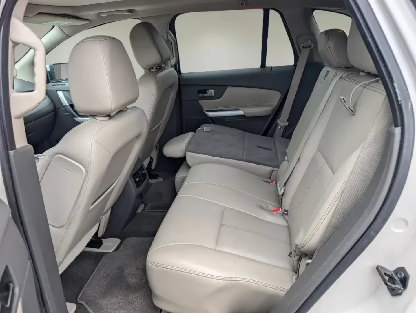2013 Ford Edge SEL (2FMDK3JC5DB) with an Gas V6 3.5L/213 engine, 6-Speed Automatic w/manual shift transmission, located at 1430 Gateway Drive, Opelika, AL, 36801, (334) 239-0944, 32.637871, -85.409790 - 2013 Ford Edge SEL - Photo#11