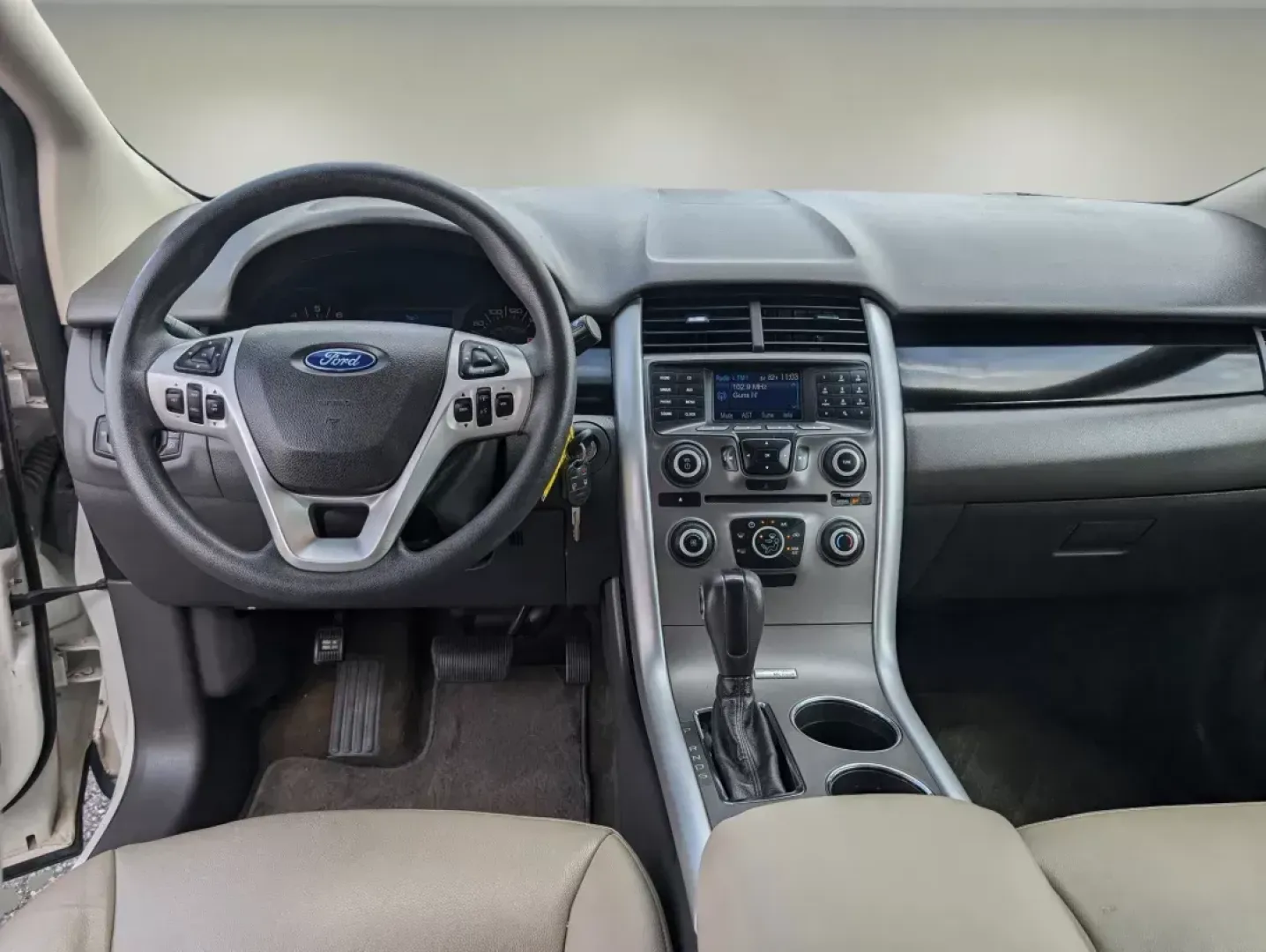 2013 Ford Edge SE (2FMDK3GC8DB) with an Gas V6 3.5L/213 engine, 6-Speed Automatic w/manual shift transmission, located at 521 Old Farm Lane Rd, Prattville, AL, 36066, (334) 325-1505, 32.482460, -86.416367 - **Elevate Your Family Adventures with the 2013 Ford Edge SE at Gils Auto - Prattville!**<br /> <br /> Are you ready to embrace the open road with your family? The 2013 Ford Edge SE is the perfect SUV for those looking to embark on weekend getaways or commute to work comfortably. With its spacious in - Photo#11