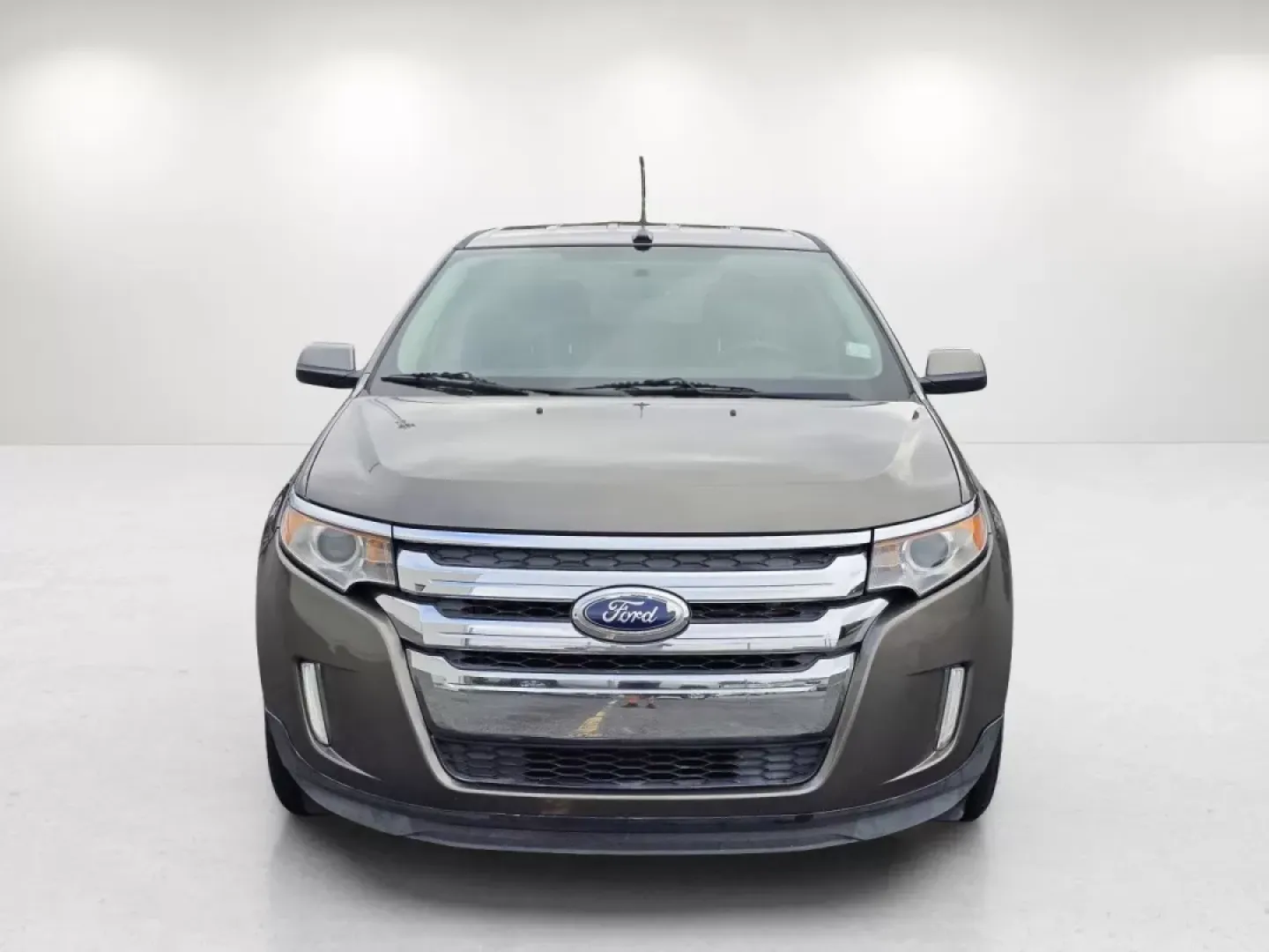 2013 Ford Edge Limited (2FMDK3KC3DB) with an Other engine, located at 1430 Gateway Drive, Opelika, AL, 36801, (334) 239-0944, 32.637871, -85.409790 - Are you ready to elevate your daily drives or embark on new adventures? The 2013 Ford Edge Limited is the perfect SUV for those who crave versatility and comfort, whether you're transporting the family, commuting to work, or planning a weekend getaway. At Gils Auto, located at 3959 U.S. 80 W in Phen - Photo#1