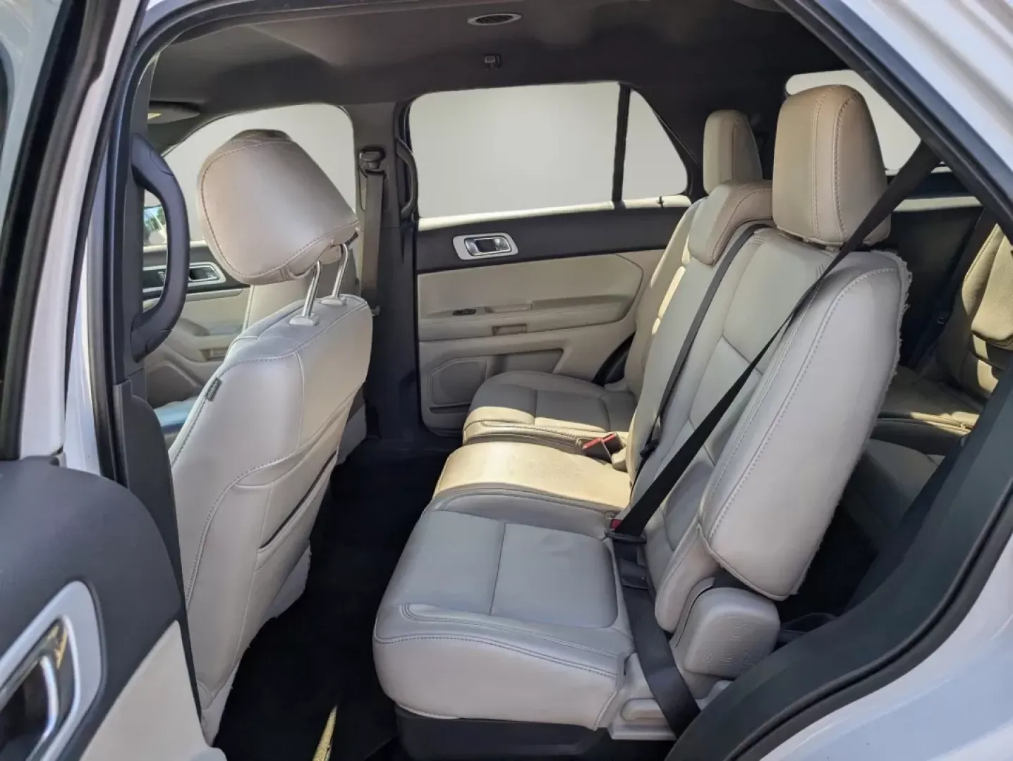 2013 Ford Explorer XLT (1FM5K7D81DG) with an Other engine, located at 5115 14th Ave., Columbus, GA, 31904, (706) 323-0345, 32.511494, -84.971046 - **Adventure Awaits with the 2013 Ford Explorer XLT! Perfect for Growing Families and Road Trip Enthusiasts!**<br /> <br /> Are you ready to embark on unforgettable adventures with your loved ones? Look no further than this stunning 2013 Ford Explorer XLT, now available at Gils Auto - Phenix City #2. - Photo#10