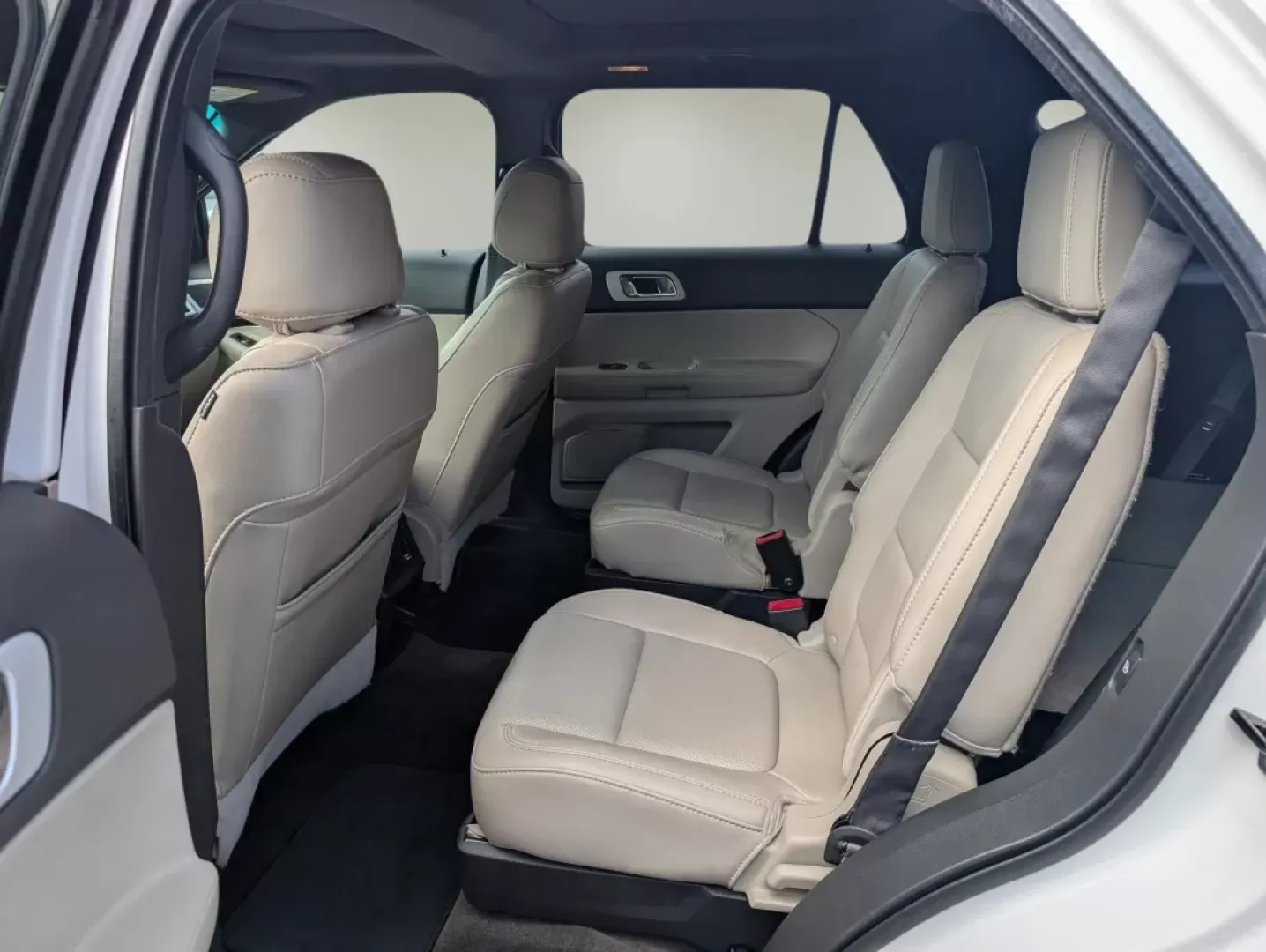 2013 Ford Explorer Limited (1FM5K7F8XDG) with an Other engine, located at 3959 U.S. 80 W, Phenix City, AL, 36870, (334) 297-4885, 32.469296, -85.135185 - **Discover Your Next Adventure with the 2013 Ford Explorer Limited at Gils Auto**<br /> <br /> Are you ready to elevate your family adventures or tackle your daily commute with confidence? Look no further than this stunning 2013 Ford Explorer Limited, perfectly equipped for those who seek both comfo - Photo#16