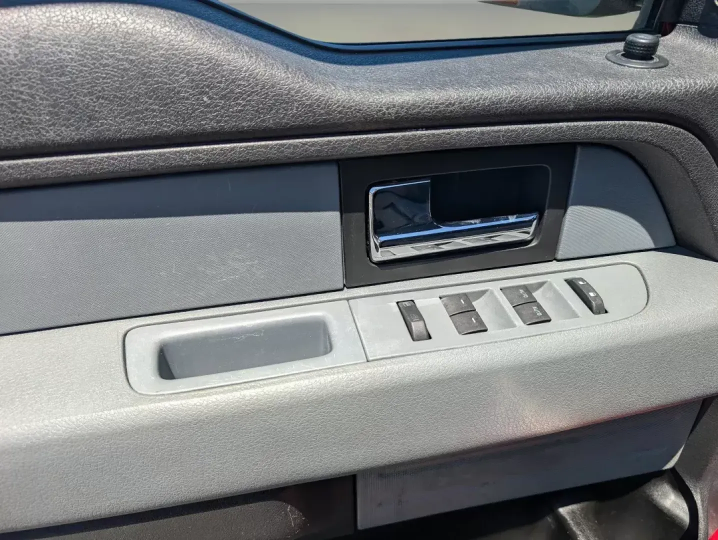2013 Ford F-150 XLT (1FTFX1CT0DF) with an Turbocharged Gas V6 3.5L/213 engine, 6-Speed Automatic transmission, located at 5115 14th Ave., Columbus, GA, 31904, (706) 323-0345, 32.511494, -84.971046 - 2013 Ford F-150 XLT - Photo#9