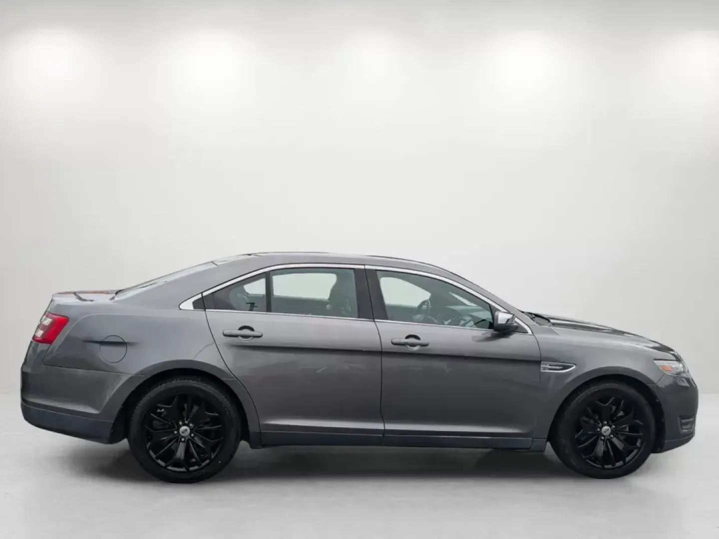 2013 Ford Taurus Limited (1FAHP2F86DG) with an Other engine, located at 3959 U.S. 80 W, Phenix City, AL, 36870, (334) 297-4885, 32.469296, -85.135185 - Are you in search of a vehicle that seamlessly fits into your daily life while providing the comfort and reliability needed for all your adventures? Look no further than this stunning 2013 Ford Taurus Limited, now available at Gils Auto in Phenix City, AL. This sedan is perfect for both growing fami - Photo#3