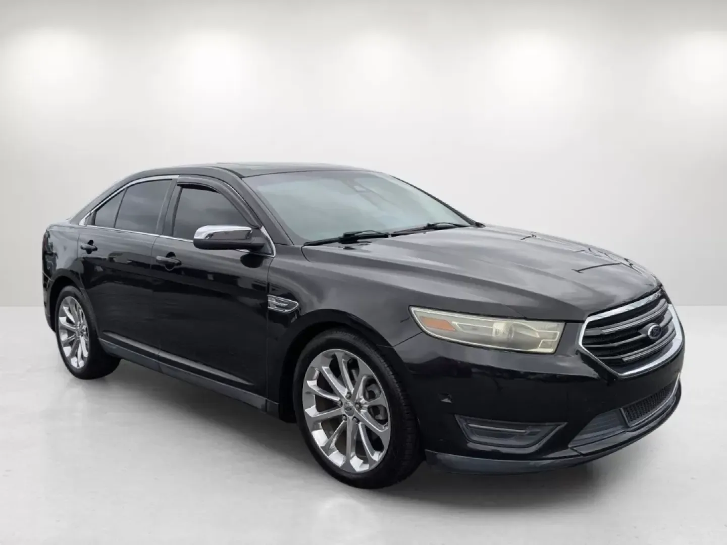 2013 Ford Taurus Limited (1FAHP2F88DG) with an Other engine, located at 521 Old Farm Lane Rd, Prattville, AL, 36066, (334) 325-1505, 32.482460, -86.416367 - Elevate your daily commute with the perfect blend of comfort, style, and technology in this stunning 2013 Ford Taurus Limited! Whether you're commuting to work in downtown Prattville or heading out for a weekend getaway with the family, this sedan is designed to meet all your driving needs. With its - Photo#2