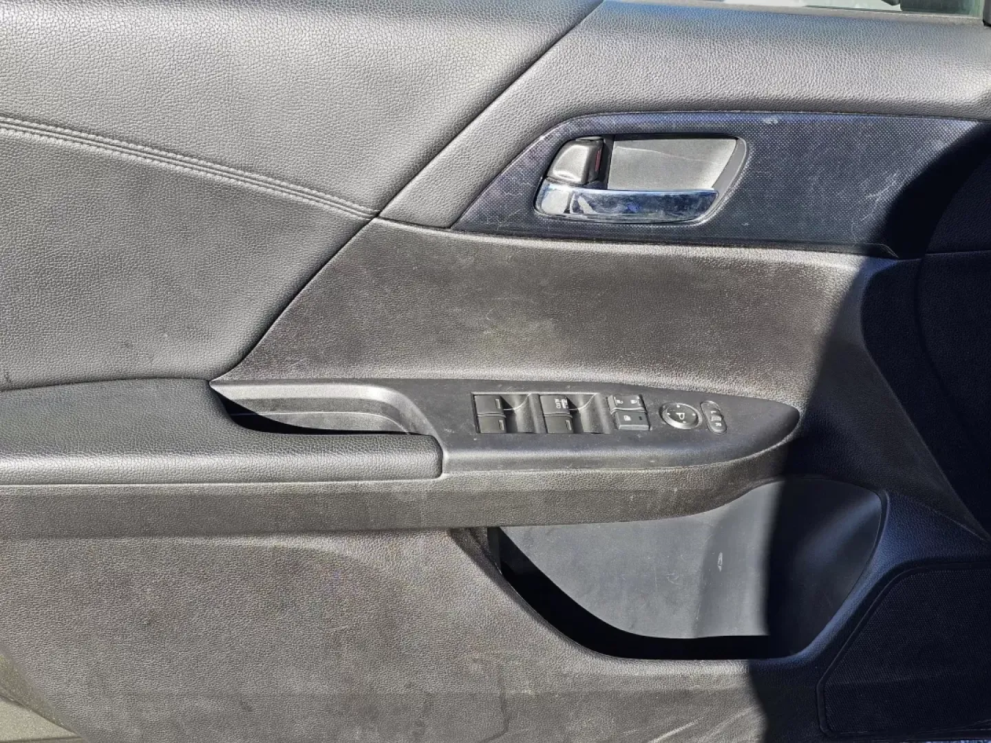 2013 Honda Accord Sdn Sport (1HGCR2F5XDA) with an Other engine, located at 3959 U.S. 80 W, Phenix City, AL, 36870, (334) 297-4885, 32.469296, -85.135185 - Discover the perfect blend of reliability and style with this 2013 Honda Accord Sedan, designed for those who value comfort during their daily commutes or weekend getaways! Whether you're a growing family in need of a spacious vehicle or a budget-conscious buyer looking for a dependable set of wheel - Photo#9