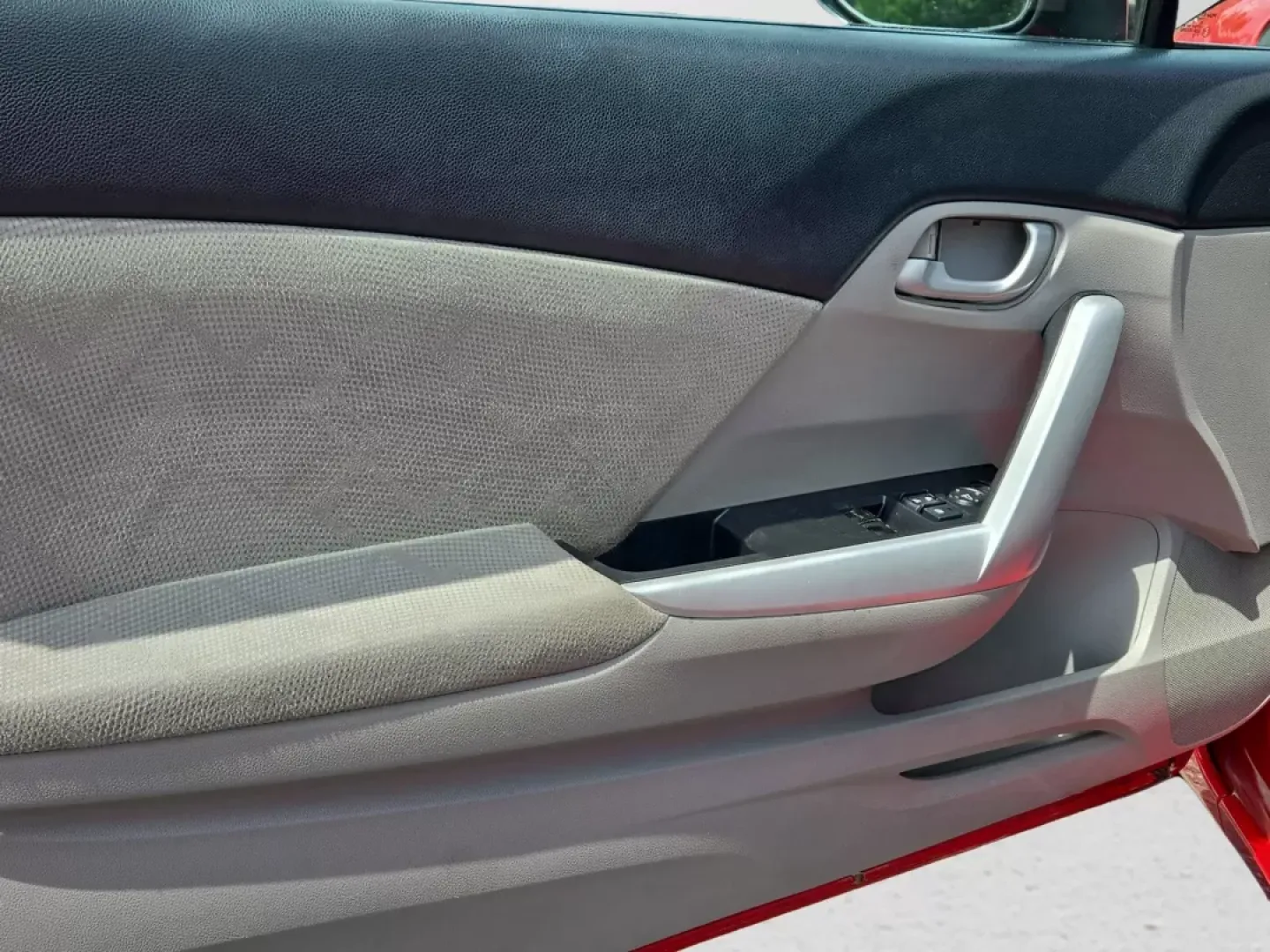 2013 Honda Civic Cpe LX (2HGFG3B52DH) with an Other engine, located at 1430 Gateway Drive, Opelika, AL, 36801, (334) 239-0944, 32.637871, -85.409790 - Are you in the market for a reliable vehicle that fits seamlessly into your lifestyle? Look no further than this 2013 Honda Civic Coupe LX, available now at Gils Auto - Columbus #2. Located at 7000 Northlake Connector, Columbus, GA 31904, we specialize in buy here pay here options, making it easier - Photo#9