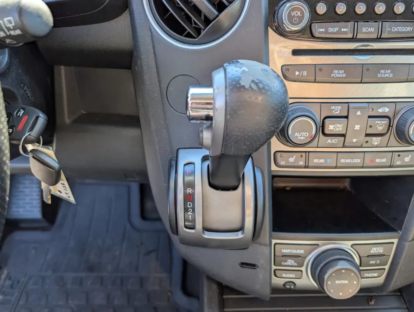 2013 Honda Pilot Touring (5FNYF3H95DB) with an Other engine, located at 5115 14th Ave., Columbus, GA, 31904, (706) 323-0345, 32.511494, -84.971046 - **Discover the 2013 Honda Pilot Touring Your Ultimate Family Adventurer at Gils Auto in Phenix City!**<br /> <br /> Are you ready to elevate your family adventures or elevate your daily commute? The 2013 Honda Pilot Touring is the perfect SUV for those who value space, comfort, and reliability. Wit - Photo#14