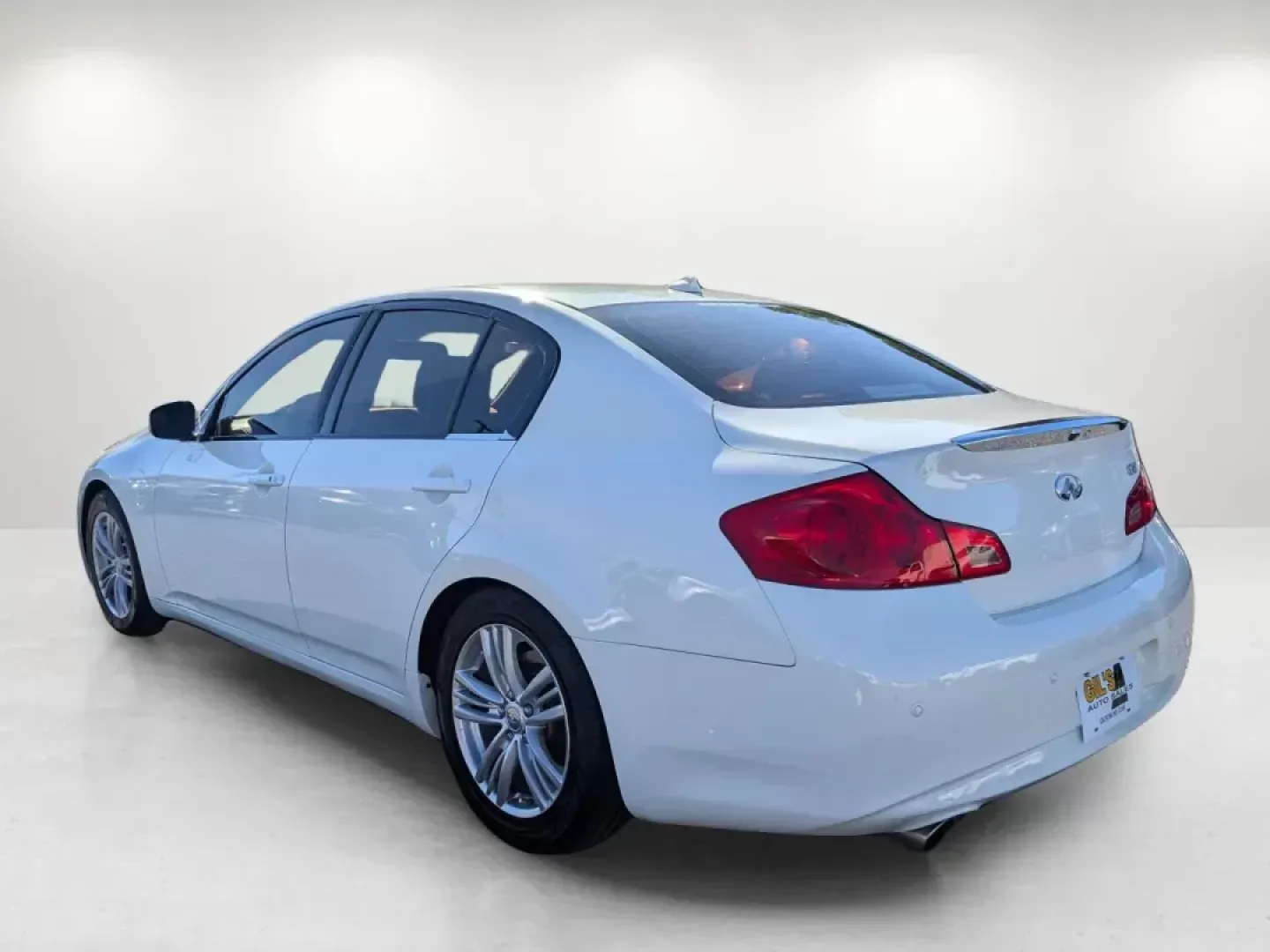 2013 /Graphite Infiniti G37 Sedan Journey (JN1CV6AP2DM) with an Other engine, located at 804 22nd Ave, Phenix City, AL, 36870, (334) 297-1860, 32.484749, -85.024475 - Discover the luxury and performance of the 2013 Infiniti G37 Sedan, perfect for those who crave a balance of style and practicality. Imagine gliding through the bustling streets of Phenix City, AL, in a vehicle that effortlessly combines sophistication and comfort. Whether you're commuting to work, - Photo#6