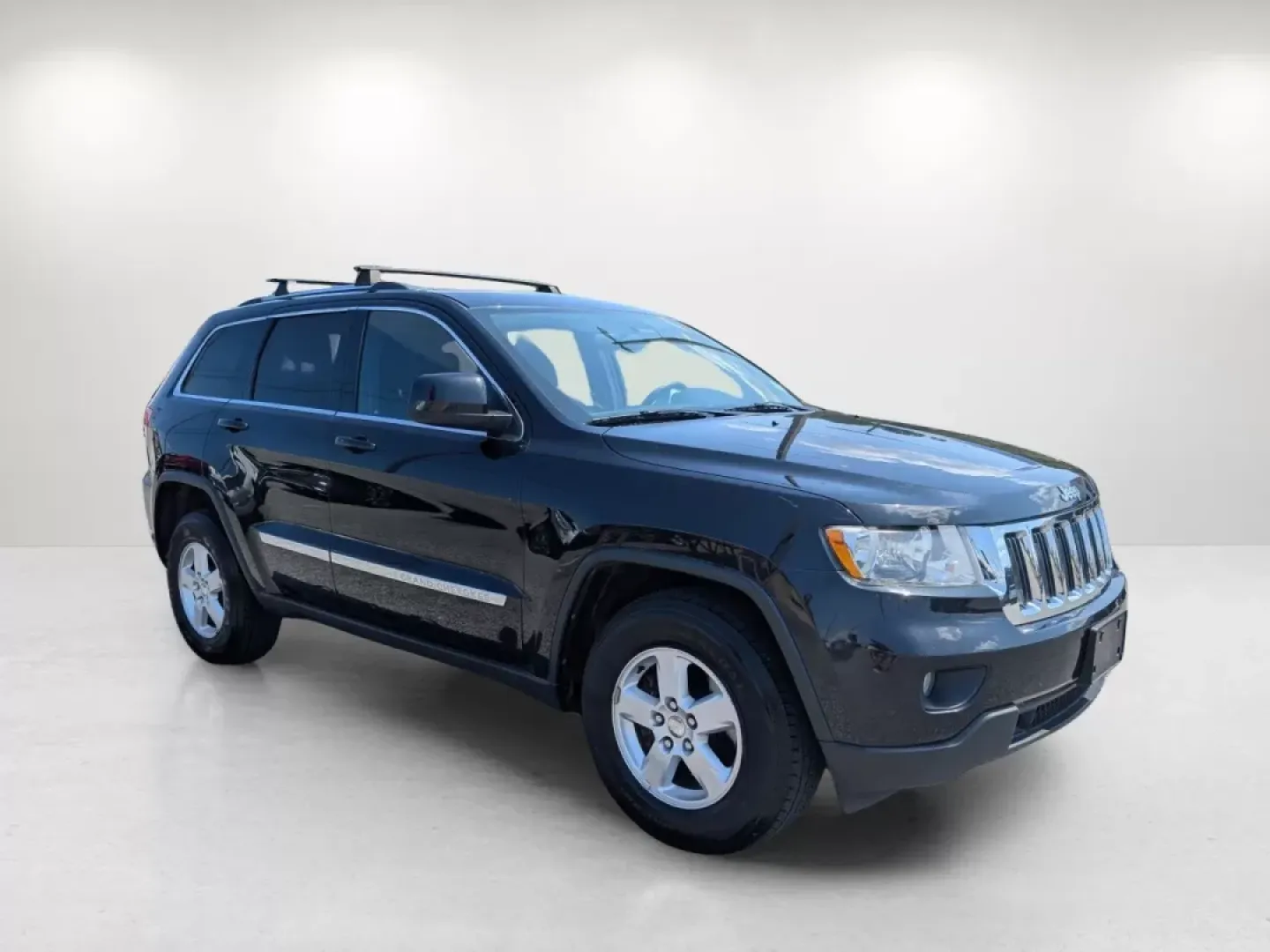 2013 /Black Jeep Grand Cherokee Laredo (1C4RJFAG5DC) with an Other engine, located at 521 Old Farm Lane Rd, Prattville, AL, 36066, (334) 325-1505, 32.482460, -86.416367 - Discover adventure and comfort with this versatile 2013 Jeep Grand Cherokee Laredo, perfect for families on the go or anyone seeking an exhilarating weekend escape. This Sport Utility Vehicle (SUV) effortlessly combines rugged performance with modern conveniences, making it an ideal choice for navig - Photo#1