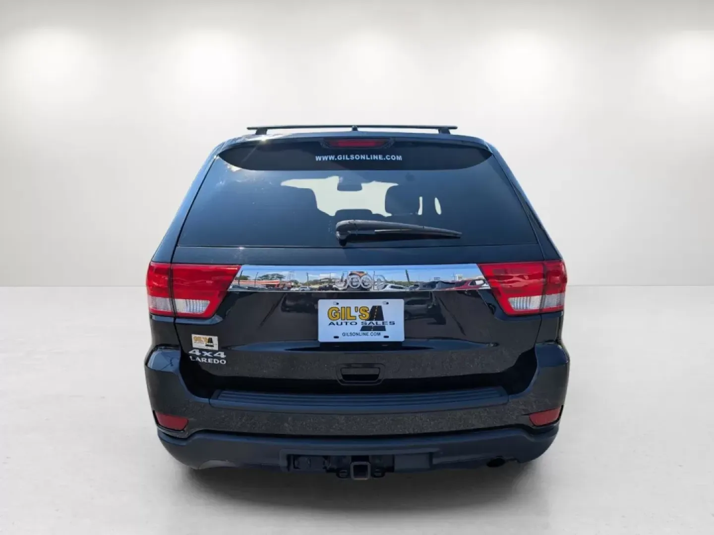 2013 /Black Jeep Grand Cherokee Laredo (1C4RJFAG5DC) with an Other engine, located at 521 Old Farm Lane Rd, Prattville, AL, 36066, (334) 325-1505, 32.482460, -86.416367 - Discover adventure and comfort with this versatile 2013 Jeep Grand Cherokee Laredo, perfect for families on the go or anyone seeking an exhilarating weekend escape. This Sport Utility Vehicle (SUV) effortlessly combines rugged performance with modern conveniences, making it an ideal choice for navig - Photo#4