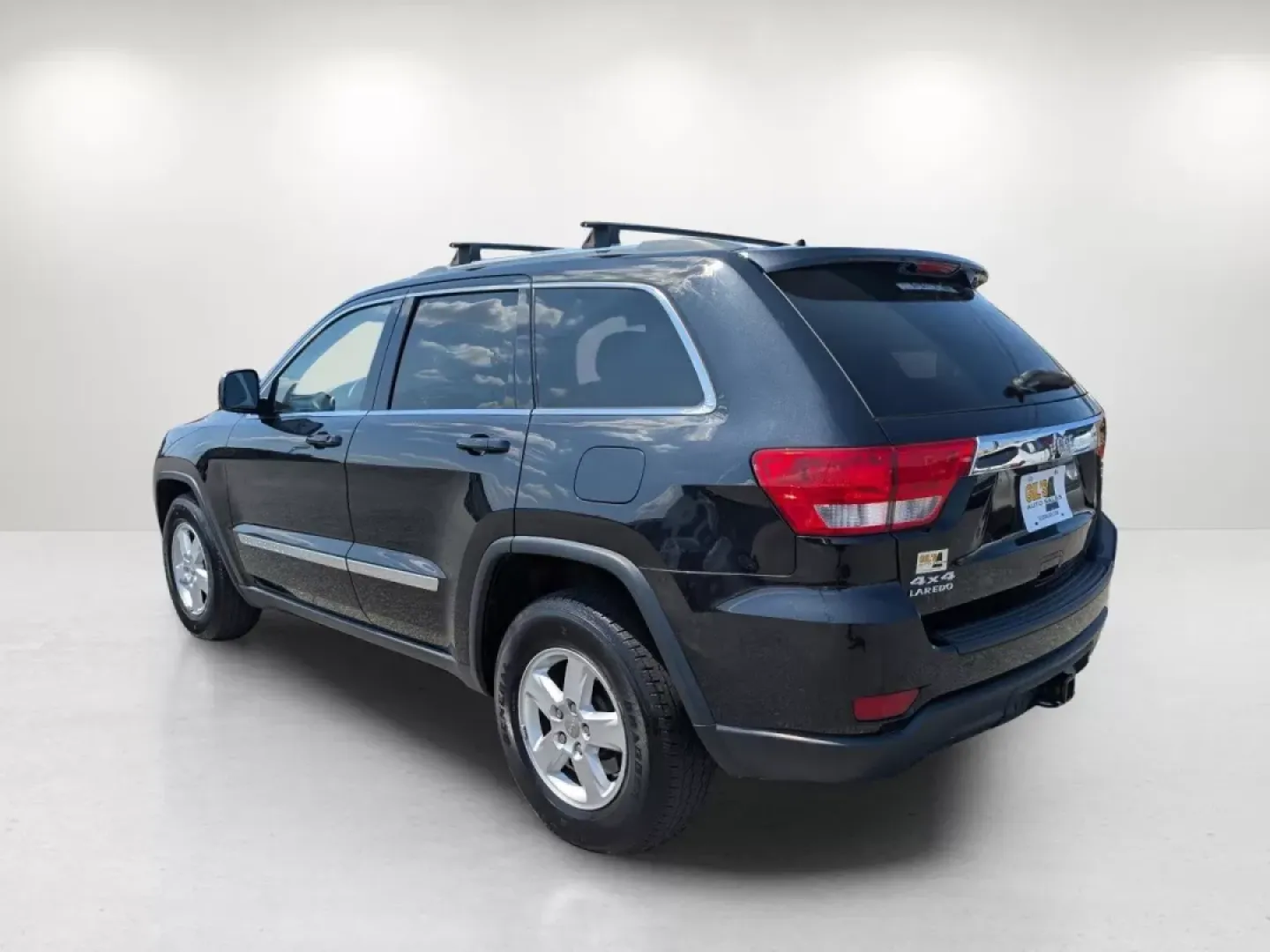 2013 /Black Jeep Grand Cherokee Laredo (1C4RJFAG5DC) with an Other engine, located at 521 Old Farm Lane Rd, Prattville, AL, 36066, (334) 325-1505, 32.482460, -86.416367 - Discover adventure and comfort with this versatile 2013 Jeep Grand Cherokee Laredo, perfect for families on the go or anyone seeking an exhilarating weekend escape. This Sport Utility Vehicle (SUV) effortlessly combines rugged performance with modern conveniences, making it an ideal choice for navig - Photo#5
