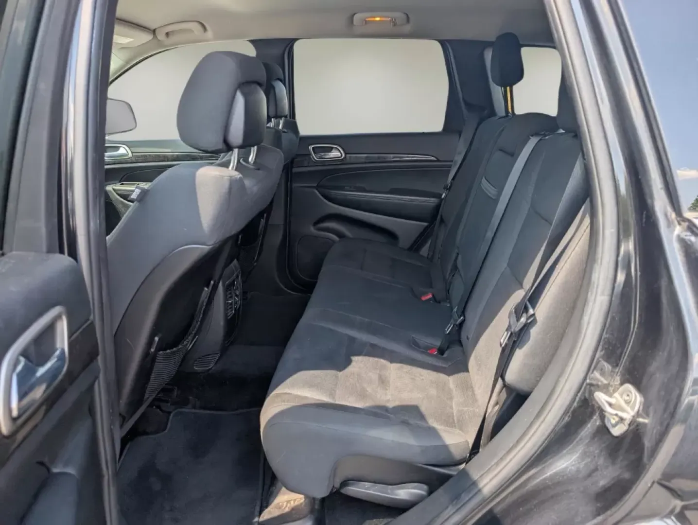 2013 /Black Jeep Grand Cherokee Laredo (1C4RJFAG5DC) with an Other engine, located at 521 Old Farm Lane Rd, Prattville, AL, 36066, (334) 325-1505, 32.482460, -86.416367 - Discover adventure and comfort with this versatile 2013 Jeep Grand Cherokee Laredo, perfect for families on the go or anyone seeking an exhilarating weekend escape. This Sport Utility Vehicle (SUV) effortlessly combines rugged performance with modern conveniences, making it an ideal choice for navig - Photo#9