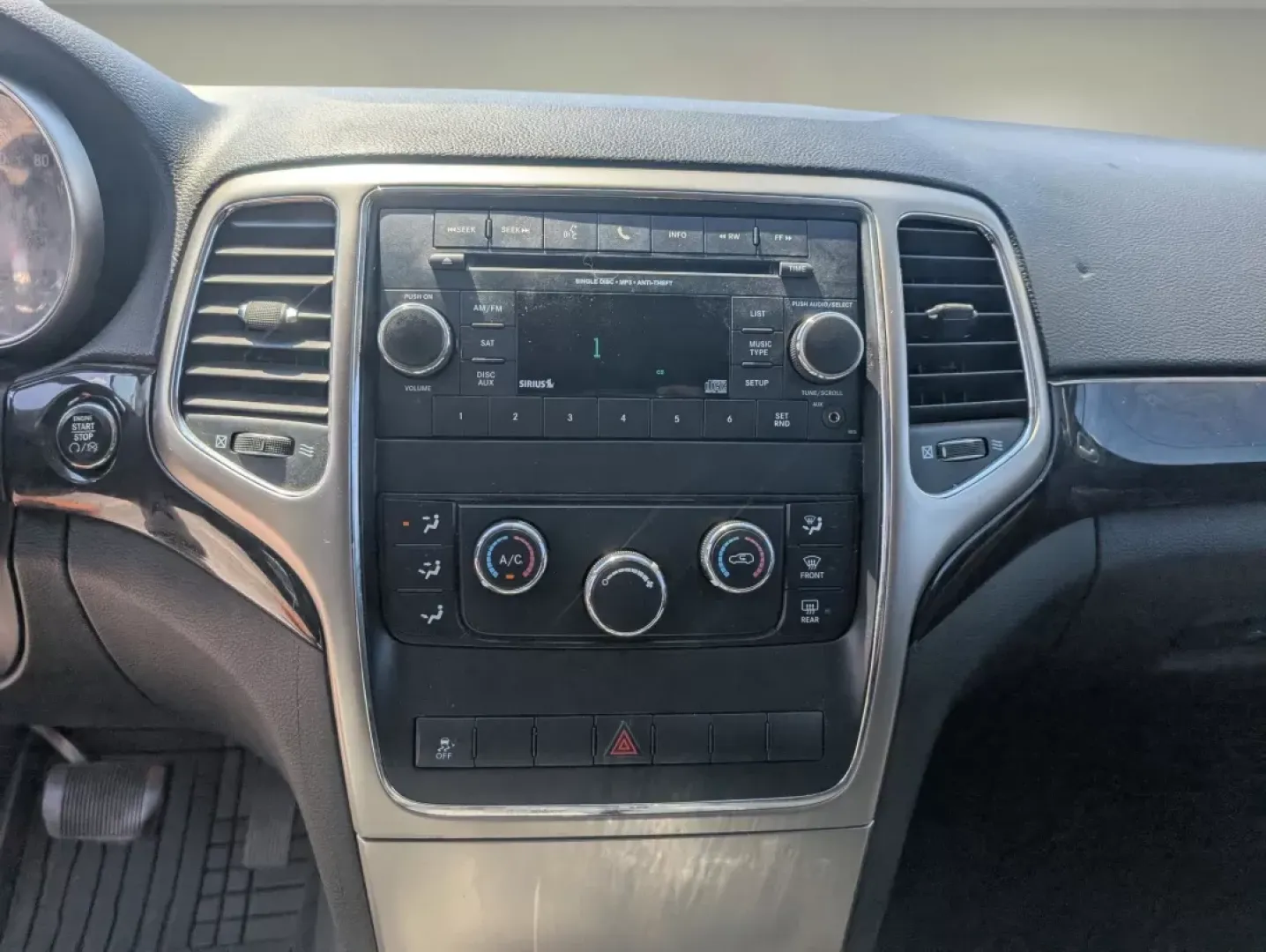 2013 /Black Jeep Grand Cherokee Laredo (1C4RJFAG5DC) with an Other engine, located at 521 Old Farm Lane Rd, Prattville, AL, 36066, (334) 325-1505, 32.482460, -86.416367 - Discover adventure and comfort with this versatile 2013 Jeep Grand Cherokee Laredo, perfect for families on the go or anyone seeking an exhilarating weekend escape. This Sport Utility Vehicle (SUV) effortlessly combines rugged performance with modern conveniences, making it an ideal choice for navig - Photo#13