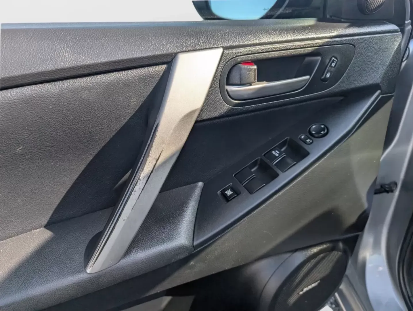 2013 Mazda Mazda3 i Grand Touring (JM1BL1W73D1) with an Other engine, located at 521 Old Farm Lane Rd, Prattville, AL, 36066, (334) 325-1505, 32.482460, -86.416367 - **Experience the Open Road with the 2013 Mazda3 i Grand Touring at Gils Auto - Prattville!**<br /> <br /> Are you ready to elevate your daily commute or embark on spontaneous weekend adventures? Look no further! The 2013 Mazda3 i Grand Touring is not just a car-it's your ticket to a lifestyle filled - Photo#9
