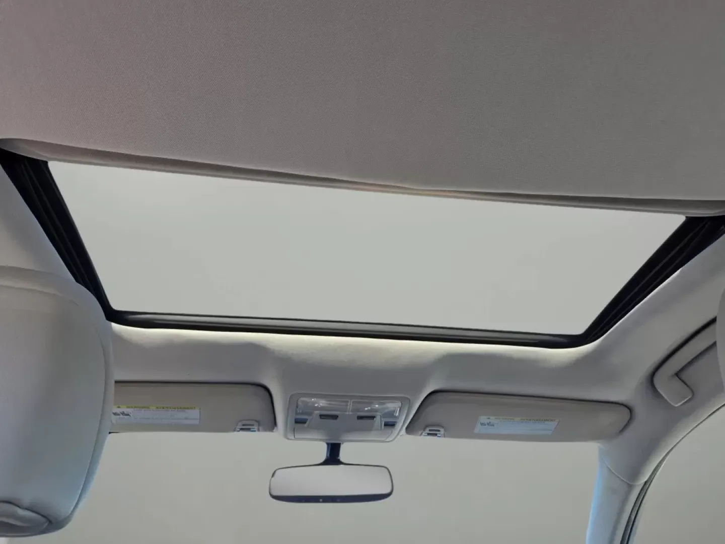 2013 Toyota Avalon XLE (4T1BK1EB9DU) with an Other engine, located at 521 Old Farm Lane Rd, Prattville, AL, 36066, (334) 325-1505, 32.482460, -86.416367 - **Drive in Style and Comfort with Our 2013 Toyota Avalon at Gils Auto, Prattville**<br /> <br /> Are you in the market for a reliable sedan that effortlessly combines style, comfort, and functionality? Look no further! The 2013 Toyota Avalon is the perfect vehicle for anyone seeking both luxury and - Photo#17