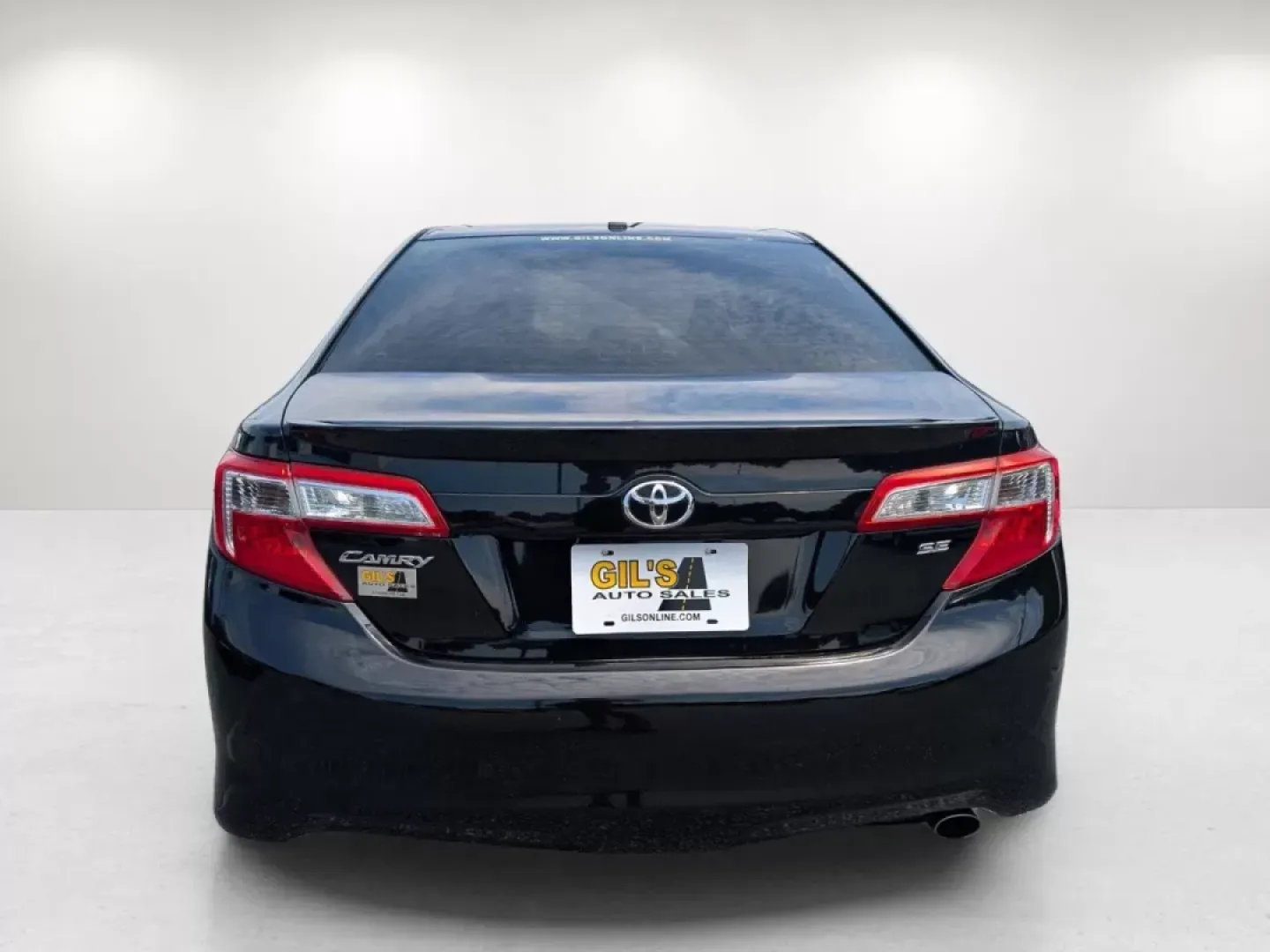 2013 Toyota Camry SE (4T1BF1FK5DU) with an Other engine, located at 7000 Northlake Connector, Columbus, GA, 31904, (706) 987-8085, 32.524975, -84.978134 - Are you ready to upgrade your daily drive with a reliable sedan that combines style and efficiency? Look no further than this stunning 2013 Toyota Camry SE, available now at Gils Auto in Phenix City, AL! Whether you're commuting through the bustling streets of downtown or running errands around the - Photo#4