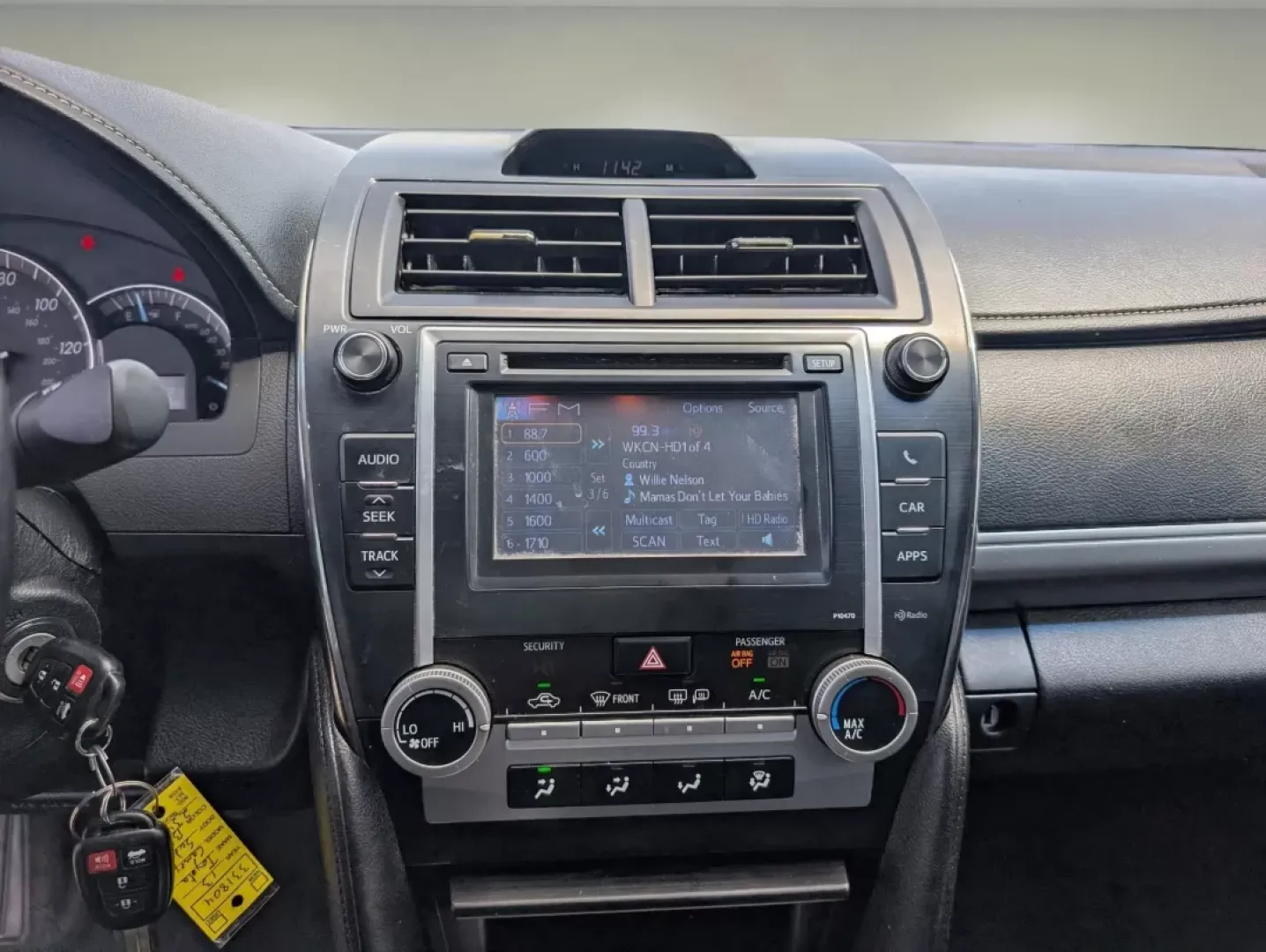 2013 Toyota Camry SE (4T1BF1FK5DU) with an Other engine, located at 7000 Northlake Connector, Columbus, GA, 31904, (706) 987-8085, 32.524975, -84.978134 - Are you ready to upgrade your daily drive with a reliable sedan that combines style and efficiency? Look no further than this stunning 2013 Toyota Camry SE, available now at Gils Auto in Phenix City, AL! Whether you're commuting through the bustling streets of downtown or running errands around the - Photo#13