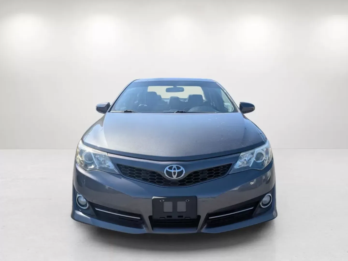 2013 Toyota Camry SE (4T1BF1FK2DU) with an Other engine, located at 1430 Gateway Drive, Opelika, AL, 36801, (334) 239-0944, 32.637871, -85.409790 - Are you a budget-conscious buyer looking for a reliable vehicle that fits seamlessly into your daily life? Look no further than this 2013 Toyota Camry, available now at Gils Auto in Phenix City, AL. Perfect for those long commutes or weekend adventures, this sedan offers a blend of comfort, safety, - Photo#1