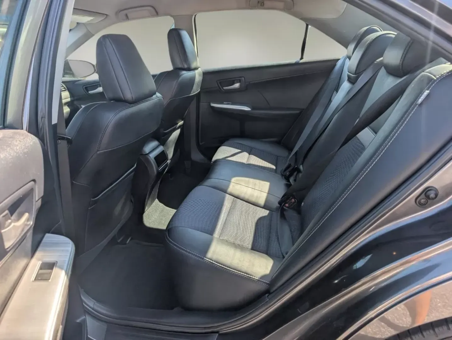 2013 Toyota Camry SE (4T1BF1FK2DU) with an Other engine, located at 1430 Gateway Drive, Opelika, AL, 36801, (334) 239-0944, 32.637871, -85.409790 - Are you a budget-conscious buyer looking for a reliable vehicle that fits seamlessly into your daily life? Look no further than this 2013 Toyota Camry, available now at Gils Auto in Phenix City, AL. Perfect for those long commutes or weekend adventures, this sedan offers a blend of comfort, safety, - Photo#10