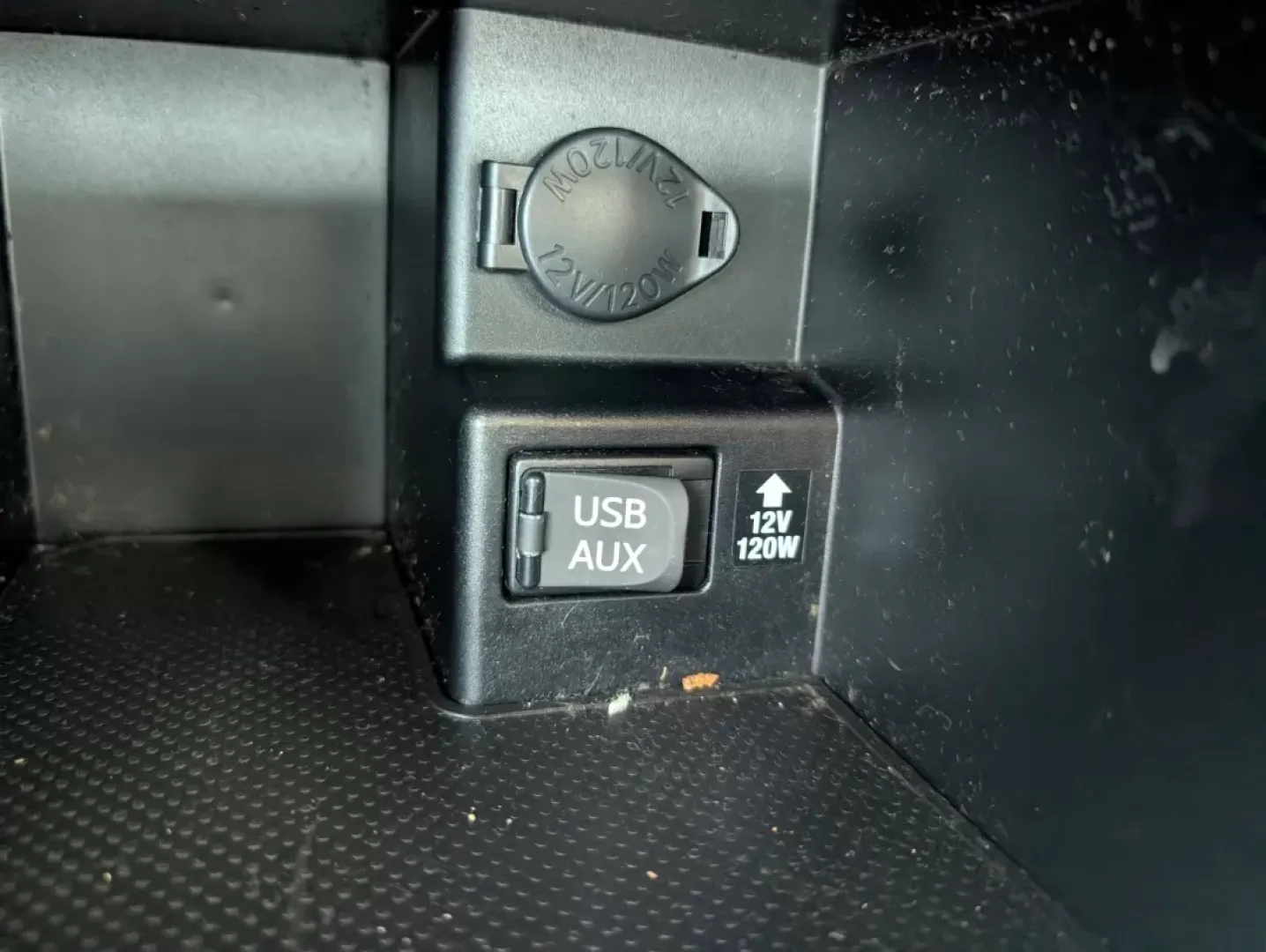 2013 Toyota Camry SE (4T1BF1FK2DU) with an Other engine, located at 1430 Gateway Drive, Opelika, AL, 36801, (334) 239-0944, 32.637871, -85.409790 - Are you a budget-conscious buyer looking for a reliable vehicle that fits seamlessly into your daily life? Look no further than this 2013 Toyota Camry, available now at Gils Auto in Phenix City, AL. Perfect for those long commutes or weekend adventures, this sedan offers a blend of comfort, safety, - Photo#12