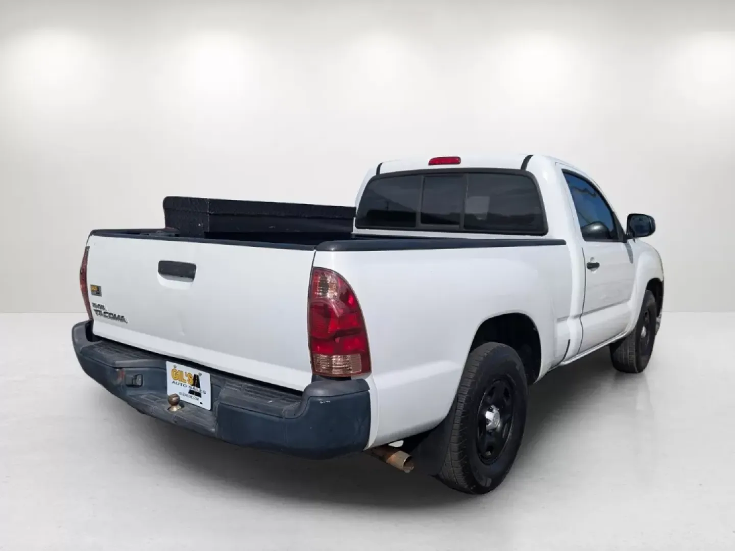 2013 Toyota Tacoma (5TFNX4CN6DX) with an Other engine, located at 1430 Gateway Drive, Opelika, AL, 36801, (334) 239-0944, 32.637871, -85.409790 - Unlock a world of adventure with the 2013 Toyota Tacoma, a versatile pickup truck that perfectly balances utility and comfort. Whether you're a growing family seeking reliable transportation, a weekend warrior ready for off-road excursions, or a budget-conscious buyer in need of a dependable vehicle - Photo#3