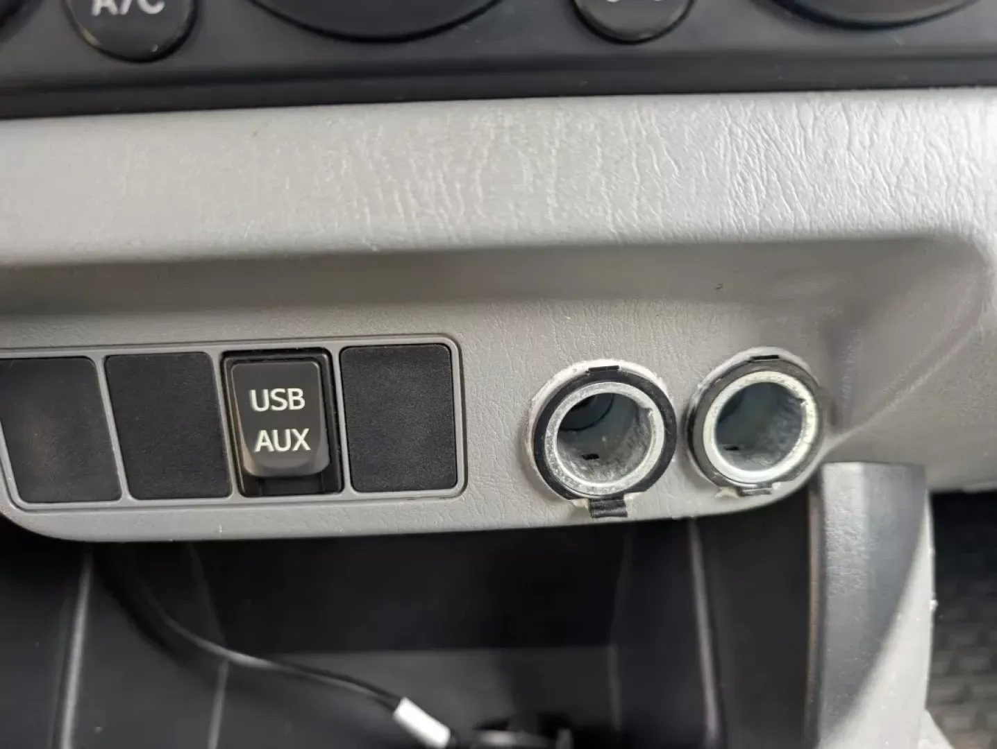 2013 Toyota Tacoma (5TFNX4CN6DX) with an Other engine, located at 1430 Gateway Drive, Opelika, AL, 36801, (334) 239-0944, 32.637871, -85.409790 - Unlock a world of adventure with the 2013 Toyota Tacoma, a versatile pickup truck that perfectly balances utility and comfort. Whether you're a growing family seeking reliable transportation, a weekend warrior ready for off-road excursions, or a budget-conscious buyer in need of a dependable vehicle - Photo#10