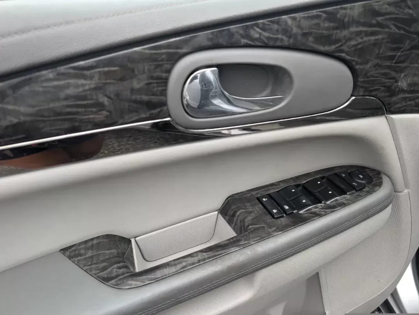 2014 /Titanium Buick Enclave Convenience (5GAKRAKD4EJ) with an Other engine, located at 804 22nd Ave, Phenix City, AL, 36870, (334) 297-1860, 32.484749, -85.024475 - **Drive Your Family Adventures with Confidence: 2014 Buick Enclave at Gils Auto Phenix City, AL**<br /> <br /> Are you ready to embark on a new journey with your family? The 2014 Buick Enclave is the perfect companion for those who seek comfort and style, making it ideal for growing families or any - Photo#8