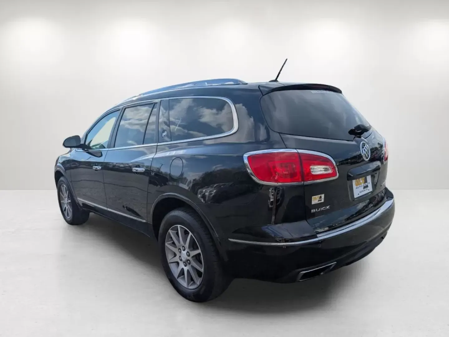 2014 /Titanium Buick Enclave Leather (5GAKRBKD3EJ) with an Other engine, located at 3959 U.S. 80 W, Phenix City, AL, 36870, (334) 297-4885, 32.469296, -85.135185 - **Discover the Perfect Family Companion: 2014 Buick Enclave at Gils Auto - Phenix City, AL**<br /> <br /> Are you on the lookout for a vehicle that can accommodate your growing family while providing comfort, safety, and style? Look no further than this stunning 2014 Buick Enclave! With its spacious - Photo#7