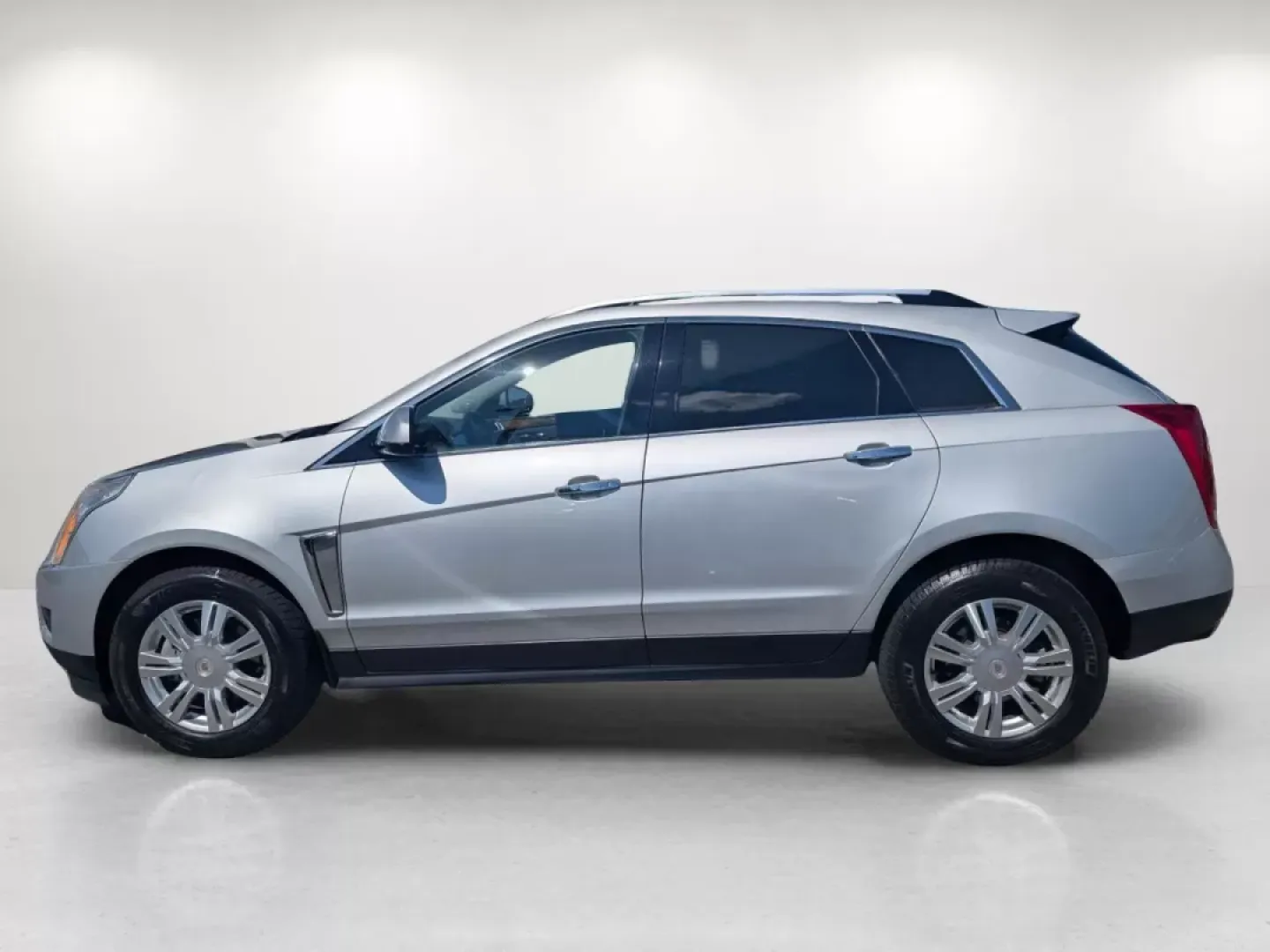 2014 /Ebony w/Ebony accents Cadillac SRX Luxury Collection (3GYFNEE36ES) with an Other engine, located at 3959 U.S. 80 W, Phenix City, AL, 36870, (334) 297-4885, 32.469296, -85.135185 - **Explore Luxury and Adventure with the 2014 Cadillac SRX at Gils Auto in Phenix City, AL!**<br /> <br /> Are you looking for a versatile vehicle that can keep up with your family's busy lifestyle or your weekend escapades? Look no further than the 2014 Cadillac SRX, available now at Gils Auto! This - Photo#7