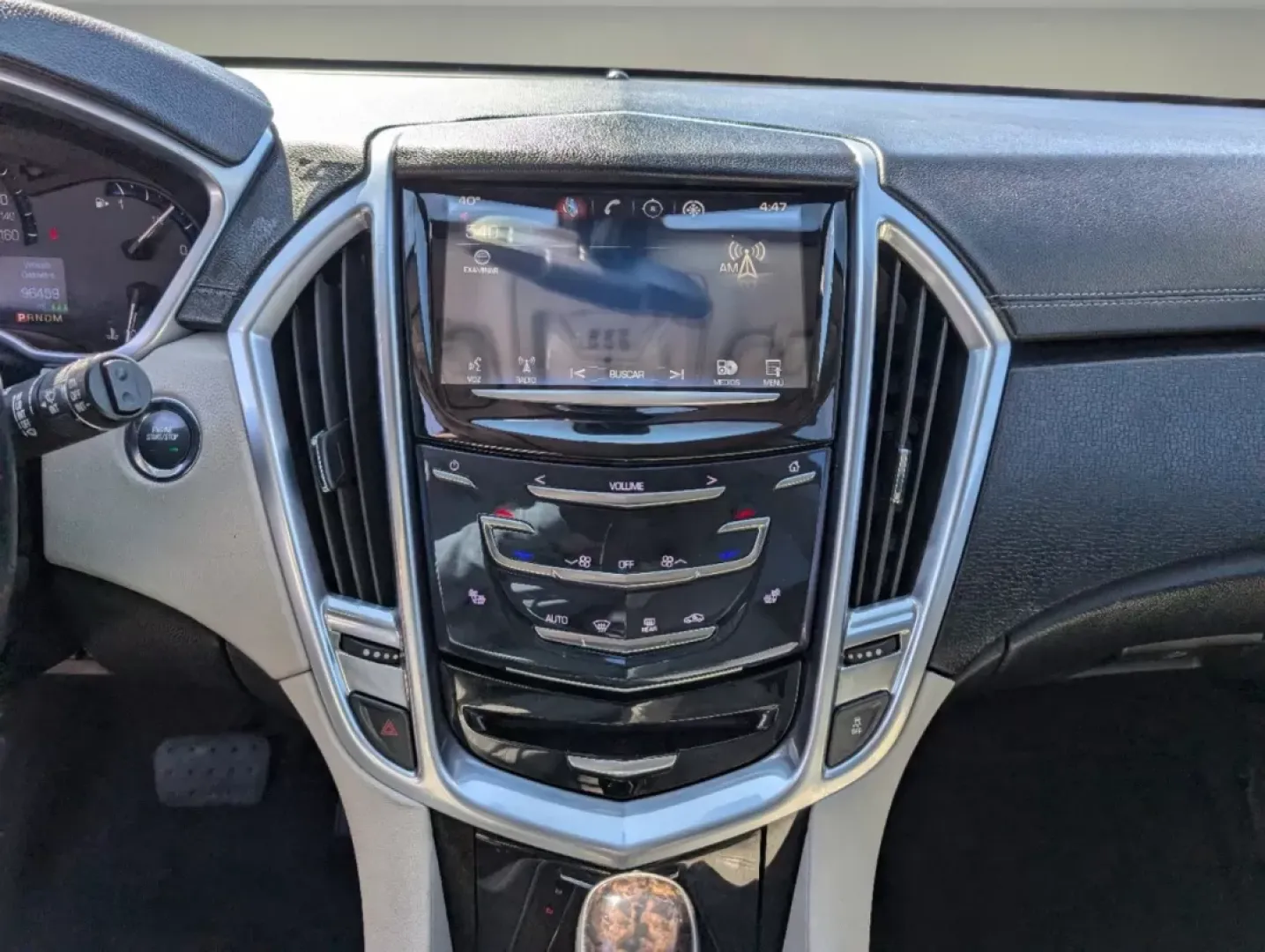 2014 /Light Titanium w/Ebony accents Cadillac SRX Luxury Collection (3GYFNBE30ES) with an Other engine, located at 804 22nd Ave, Phenix City, AL, 36870, (334) 297-1860, 32.484749, -85.024475 - **Elevate Your Lifestyle with the 2014 Cadillac SRX Luxury Collection at Gils Auto** <br /> <br /> Are you ready to experience the perfect blend of luxury and functionality? Whether you're a growing family in need of a spacious SUV, a daily commuter seeking comfort, or someone who loves weekend get - Photo#12