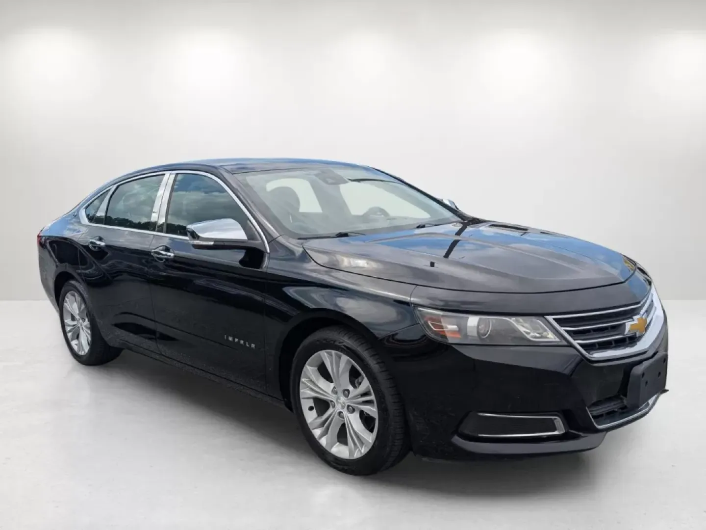 2014 /Jet Black Chevrolet Impala LT (1G1125S32EU) with an Other engine, located at 804 22nd Ave, Phenix City, AL, 36870, (334) 297-1860, 32.484749, -85.024475 - Experience the perfect blend of comfort, style, and technology with this stunning 2014 Chevrolet Impala LT, now available at Gils Auto in Phenix City, AL. Whether you're commuting to work, taking the family on weekend adventures, or simply running errands around town, this sedan brings a level of so - Photo#2