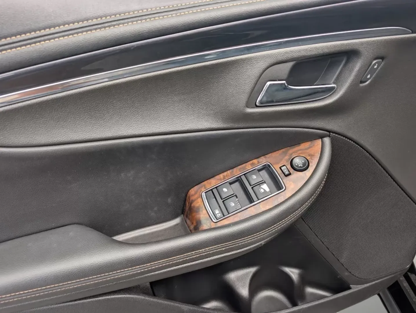 2014 /Jet Black Chevrolet Impala LT (1G1125S32EU) with an Other engine, located at 804 22nd Ave, Phenix City, AL, 36870, (334) 297-1860, 32.484749, -85.024475 - Experience the perfect blend of comfort, style, and technology with this stunning 2014 Chevrolet Impala LT, now available at Gils Auto in Phenix City, AL. Whether you're commuting to work, taking the family on weekend adventures, or simply running errands around town, this sedan brings a level of so - Photo#8