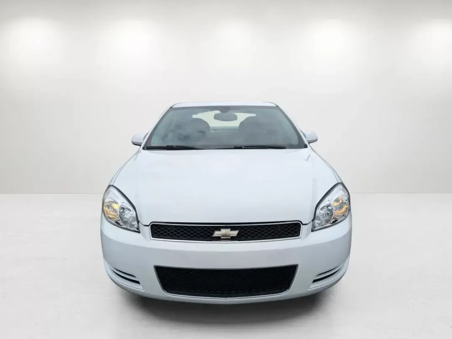 2014 /Gray Chevrolet Impala Limited LT (2G1WB5E32E1) with an Gas V6 3.6L/217 engine, 6-Speed Automatic transmission, located at 521 Old Farm Lane Rd, Prattville, AL, 36066, (334) 325-1505, 32.482460, -86.416367 - **Experience the Road Like Never Before with the 2014 Chevrolet Impala Limited at Gils Auto - Prattville!**<br /> <br /> Are you on the hunt for a reliable sedan that fits seamlessly into your busy lifestyle? Look no further than the 2014 Chevrolet Impala Limited, available now at Gils Auto, your tr - Photo#1