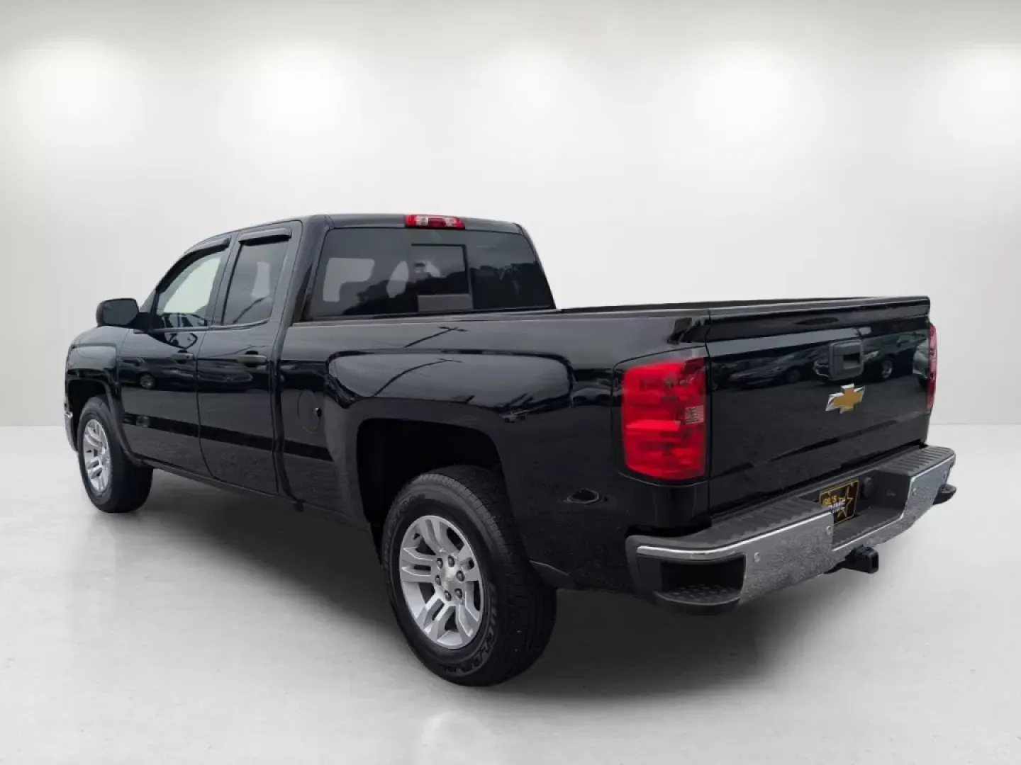 2014 /Jet Black Chevrolet Silverado 1500 LT (1GCRCREC2EZ) with an Other engine, located at 3959 U.S. 80 W, Phenix City, AL, 36870, (334) 297-4885, 32.469296, -85.135185 - Are you ready to take your adventures to the next level? The 2014 Chevrolet Silverado 1500 LT is the perfect companion for anyone looking to tackle daily commutes or weekend getaways with ease. With its robust capabilities and spacious interior, this extended cab pickup is designed for those who app - Photo#6